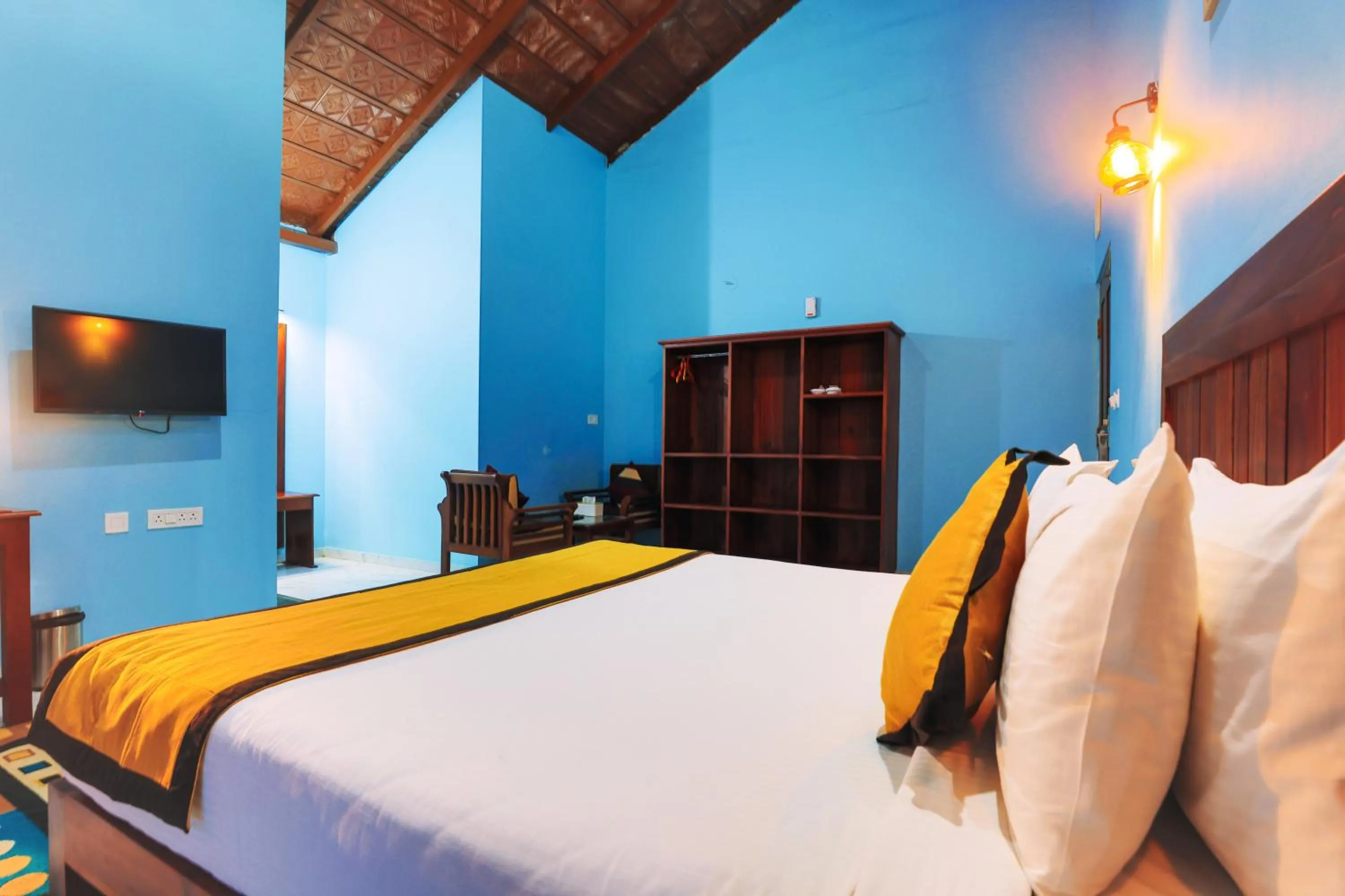 Bed in Hill Crest Resort - Coorg