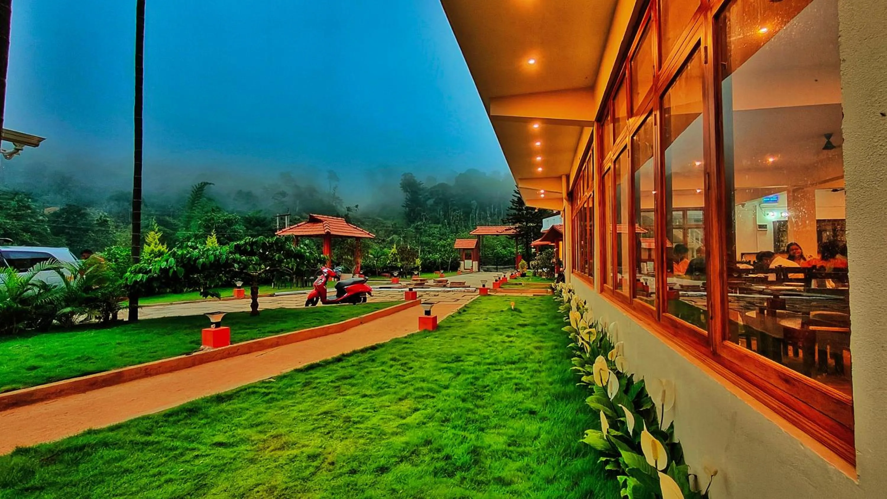 Restaurant/places to eat in Hill Crest Resort - Coorg