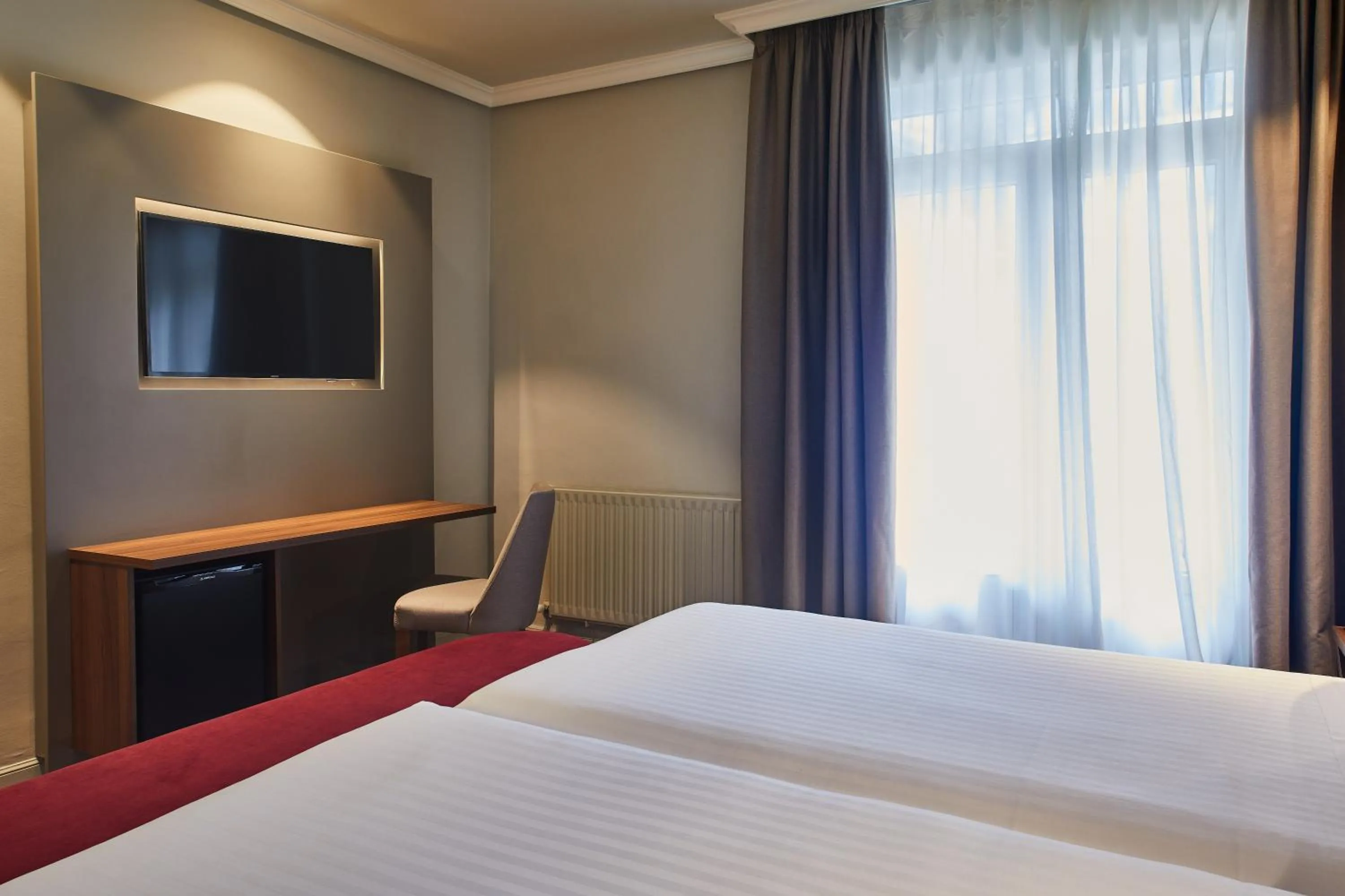 TV and multimedia, Bed in Hotel Silken Palacio Uribarren