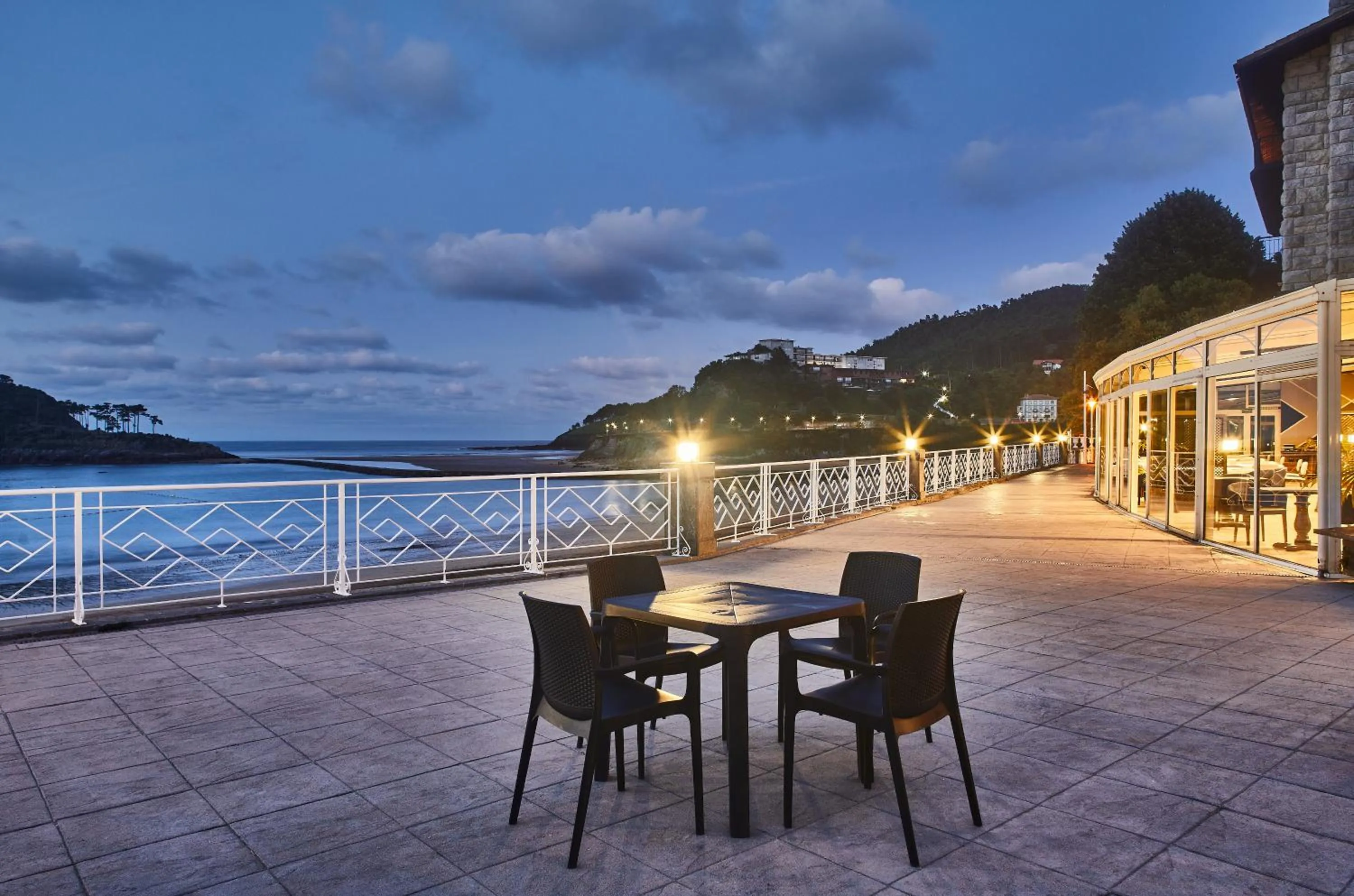 Balcony/Terrace in Hotel Silken Palacio Uribarren