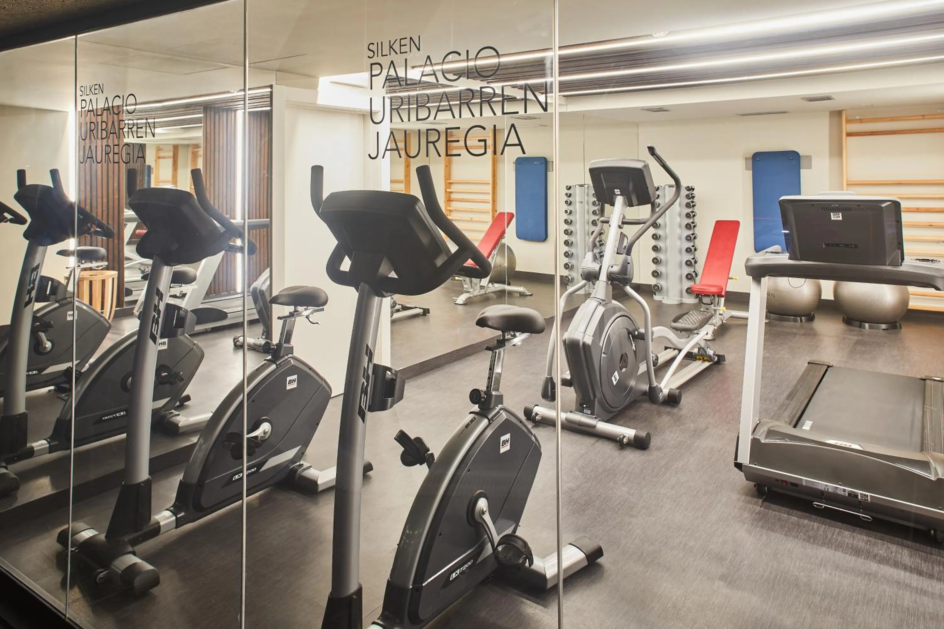 Fitness centre/facilities in Hotel Silken Palacio Uribarren