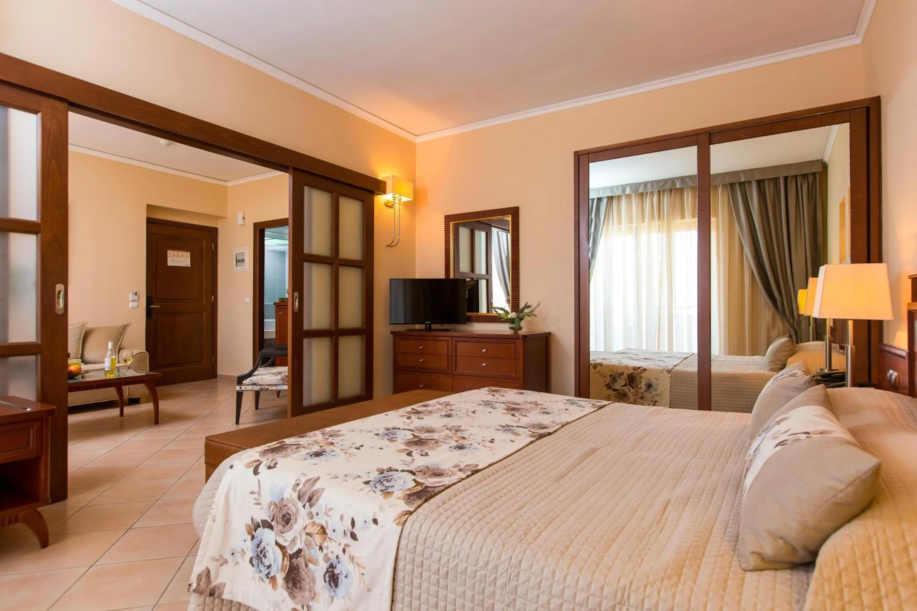 Photo of the whole room, Bed in Theartemis Palace