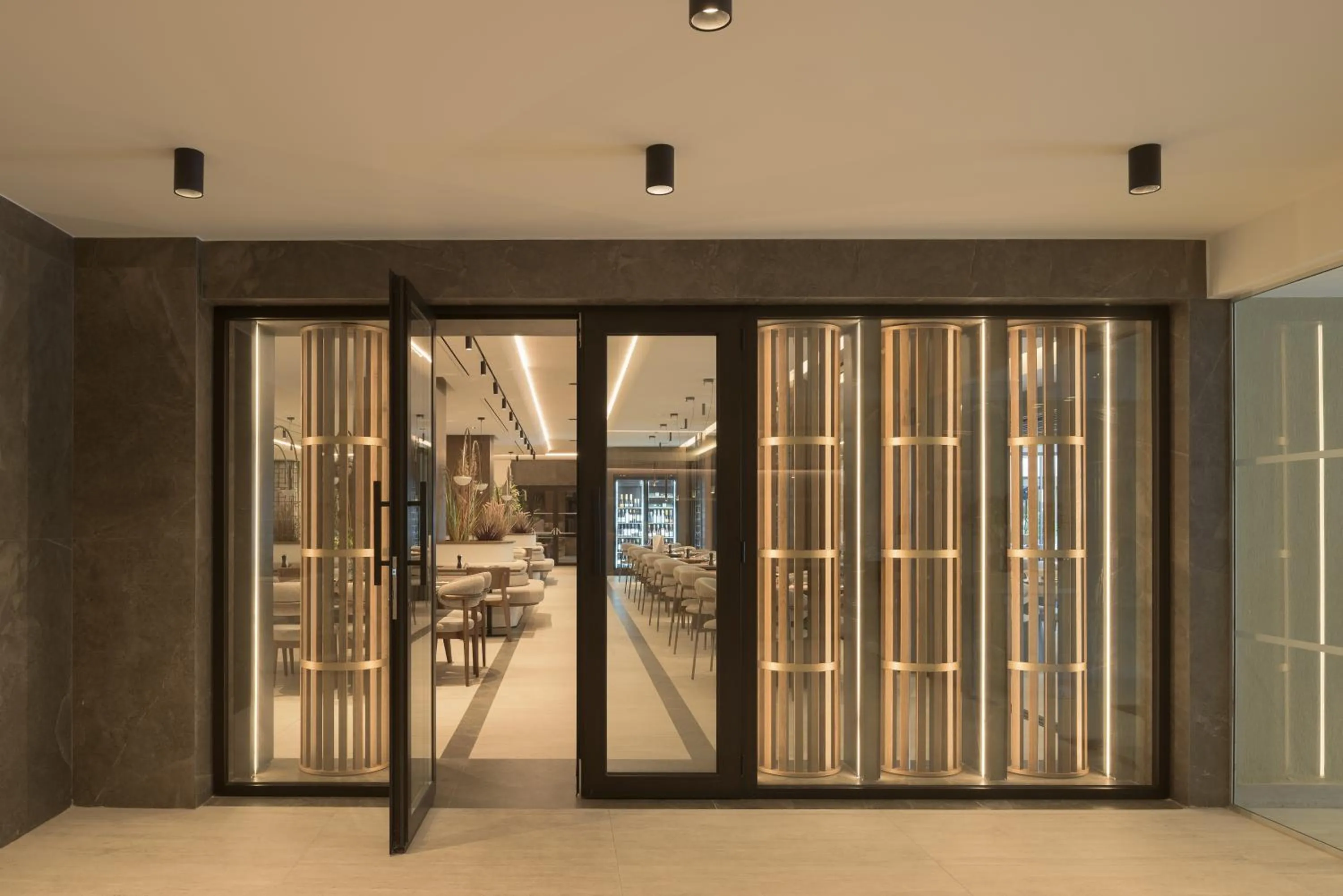 Property building in Theartemis Palace