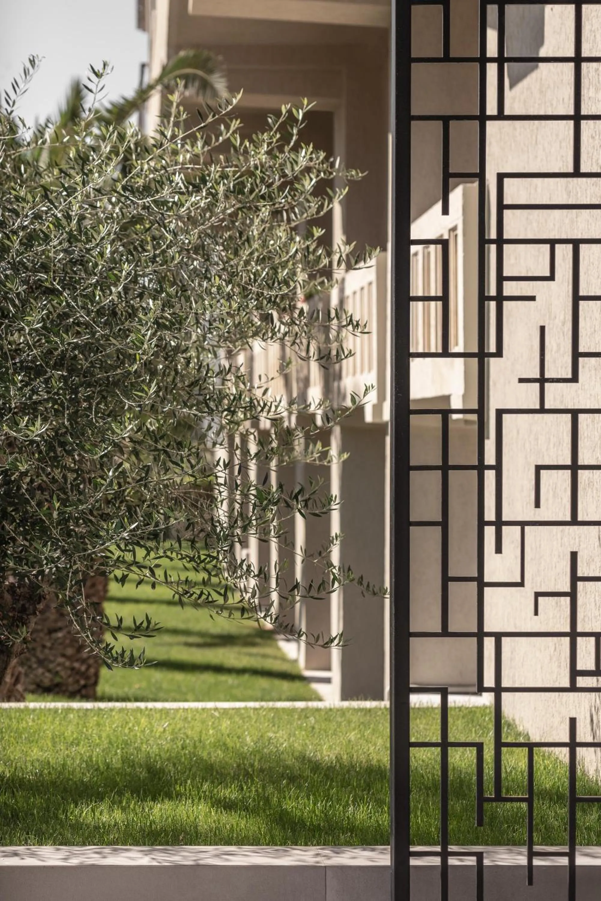 Property building in Theartemis Palace