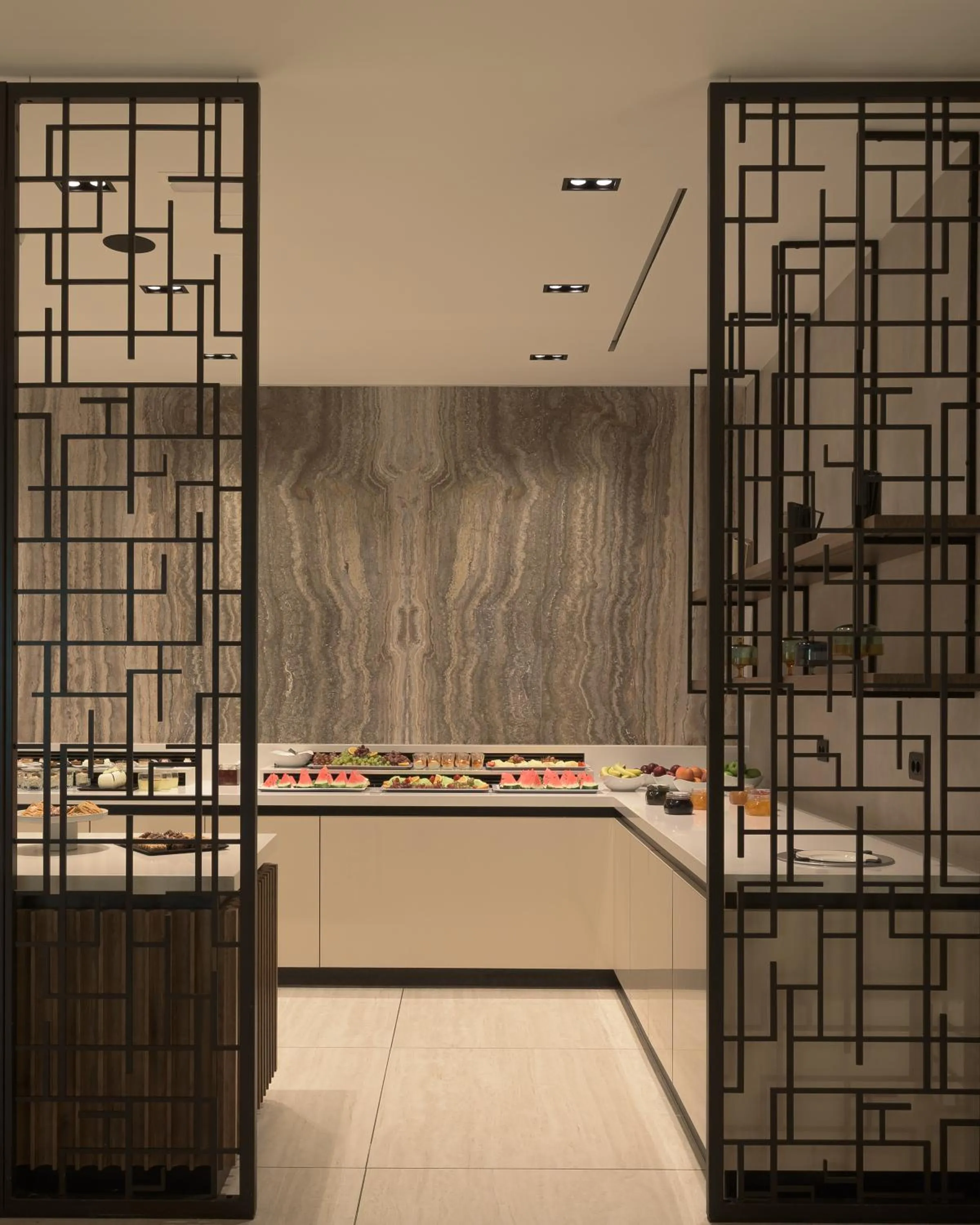 Food and drinks in Theartemis Palace