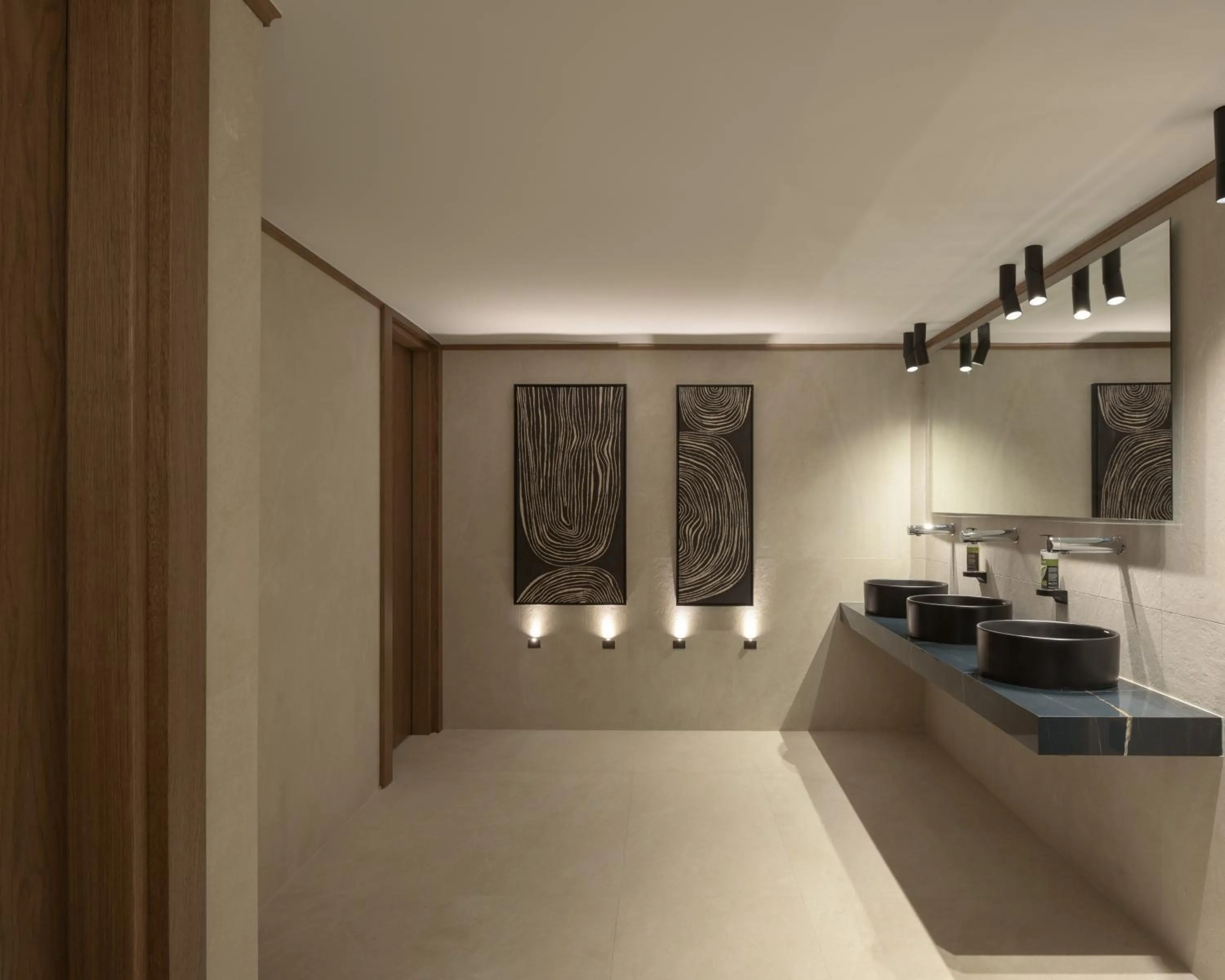 Bathroom, Bed in Theartemis Palace