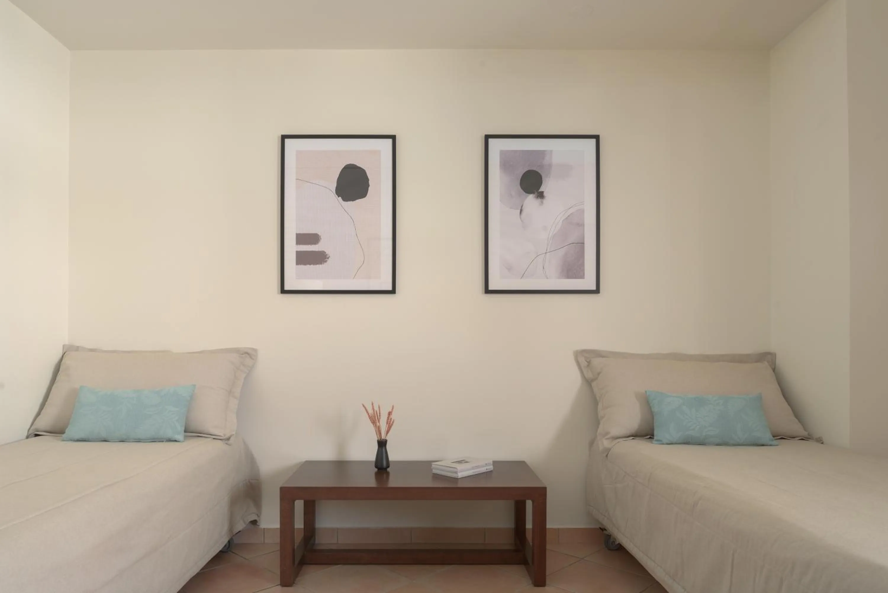 Bed in Theartemis Palace