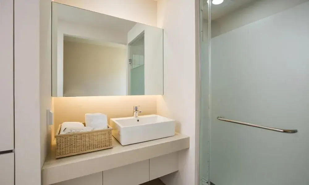 Bathroom in Gapyeong Parotia Waterhouse Bathroom in Gapyeong Parotia Waterhouse