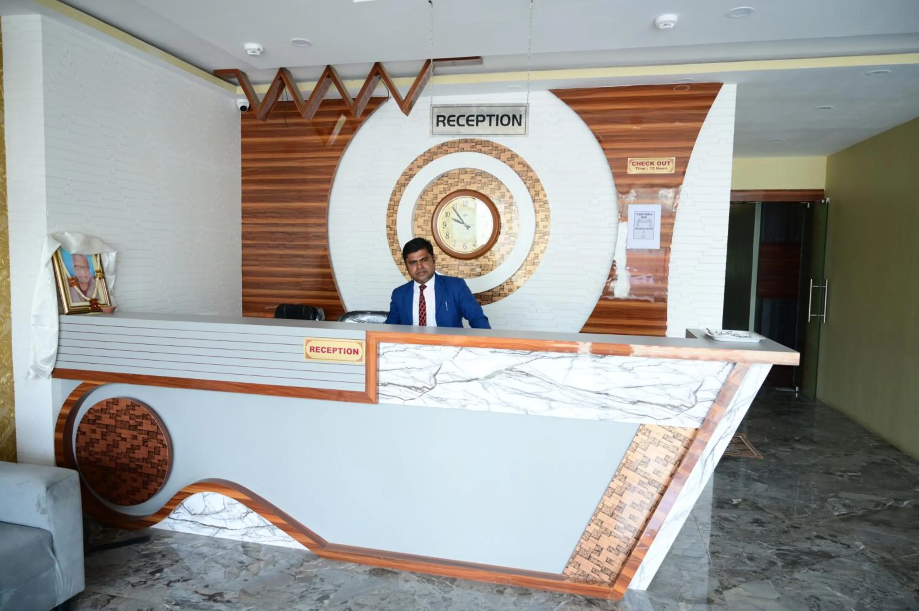 People in HOTEL GM INTERNATIONAL