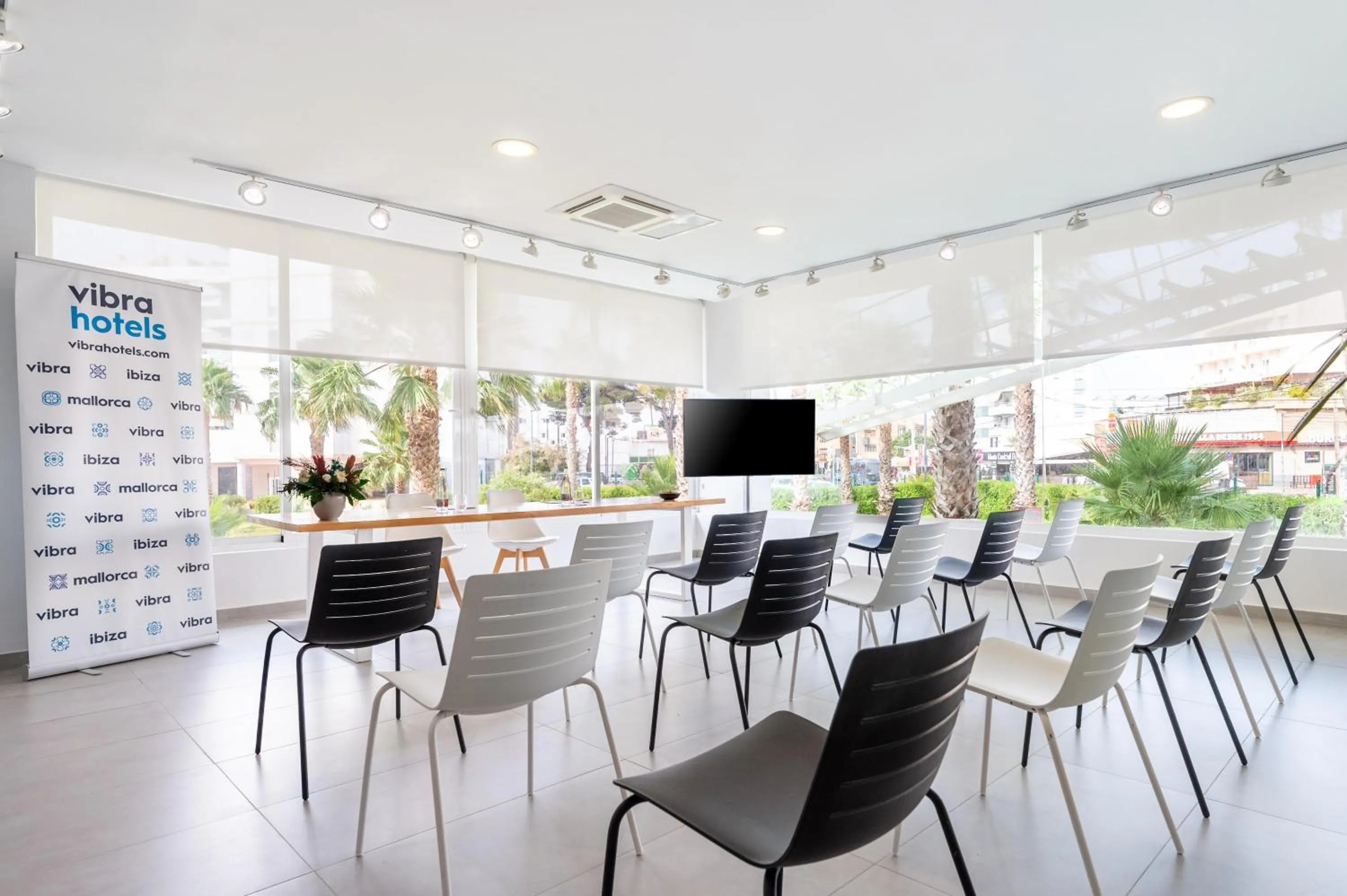 Meeting/conference room in Hotel Vibra Algarb