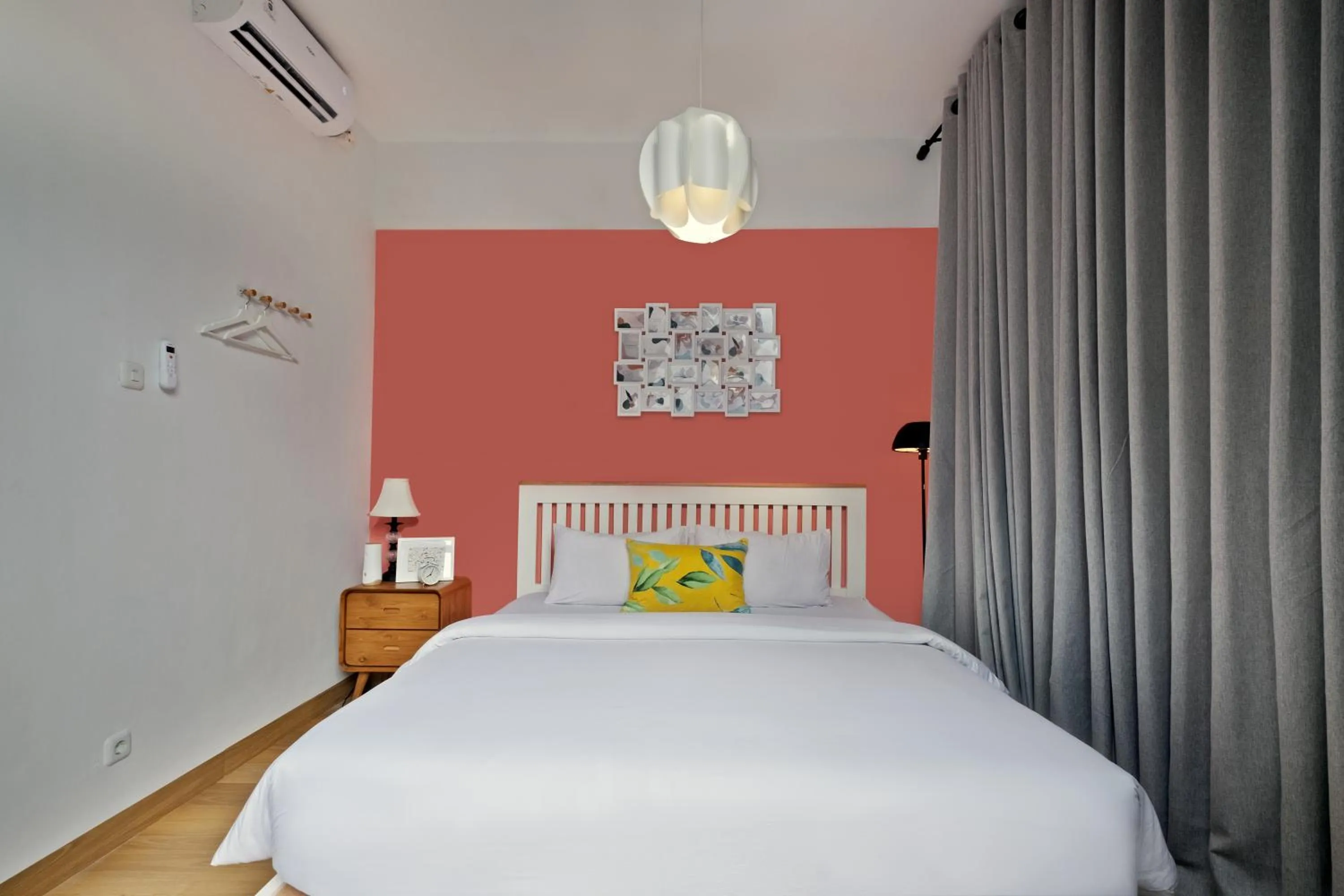 Bedroom, Bed in Roemah Renjana Rosie Makassar