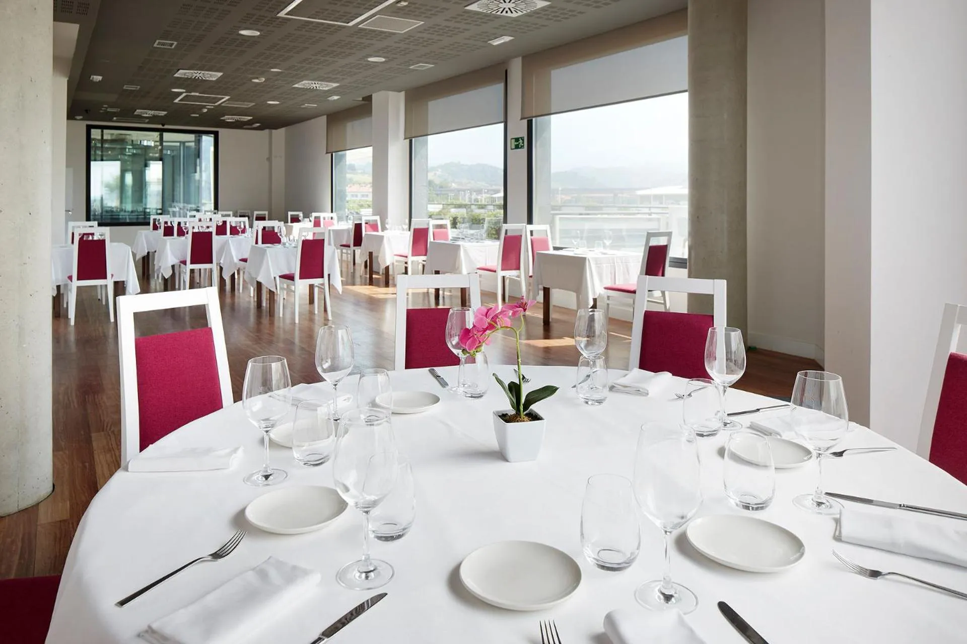 Restaurant/places to eat in Hotel & Thalasso Villa Antilla - Habitaciones con Terraza - Thalasso incluida