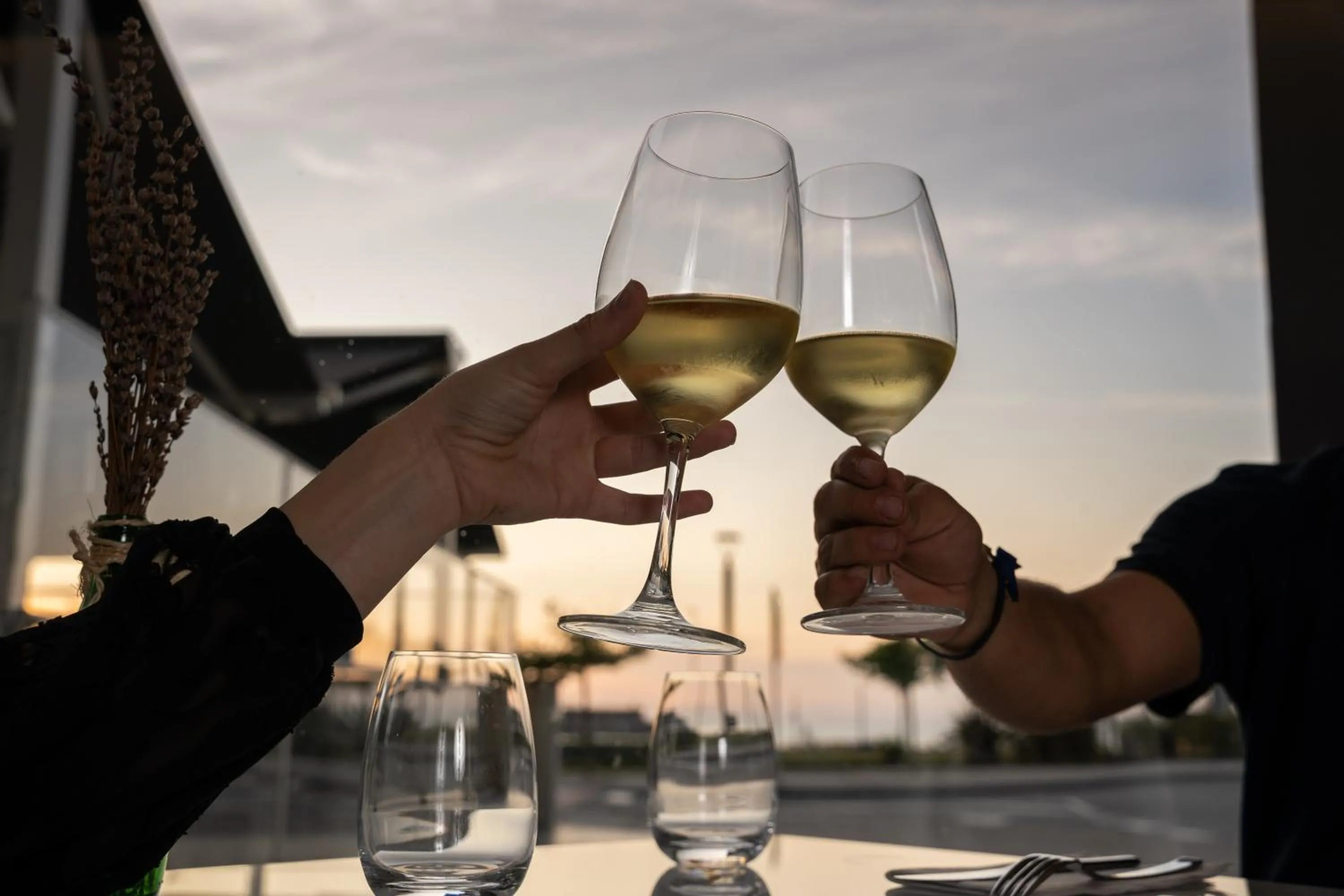 Restaurant/places to eat in Hotel & Thalasso Villa Antilla - Habitaciones con Terraza - Thalasso incluida