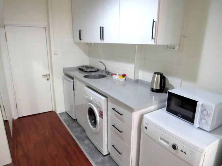 Kitchen or kitchenette in Istanberry - Royal Apartments