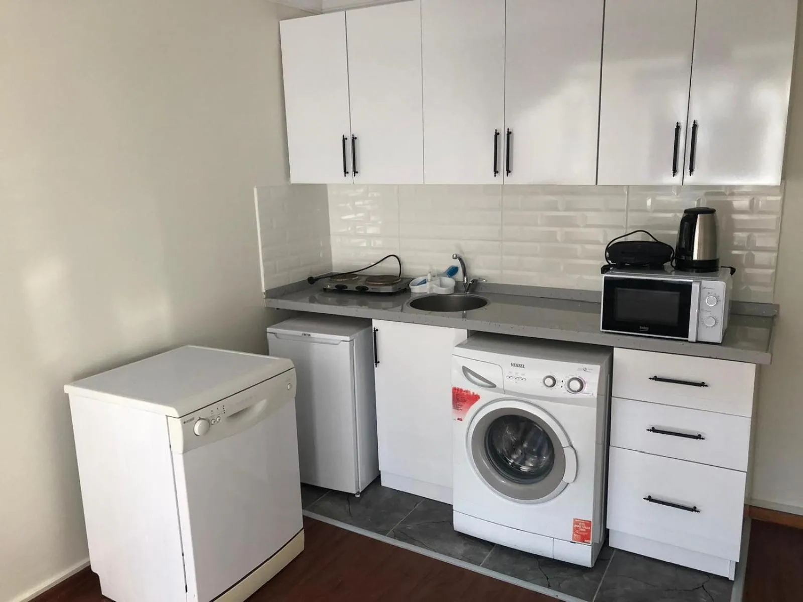 Kitchen or kitchenette in Istanberry - Royal Apartments