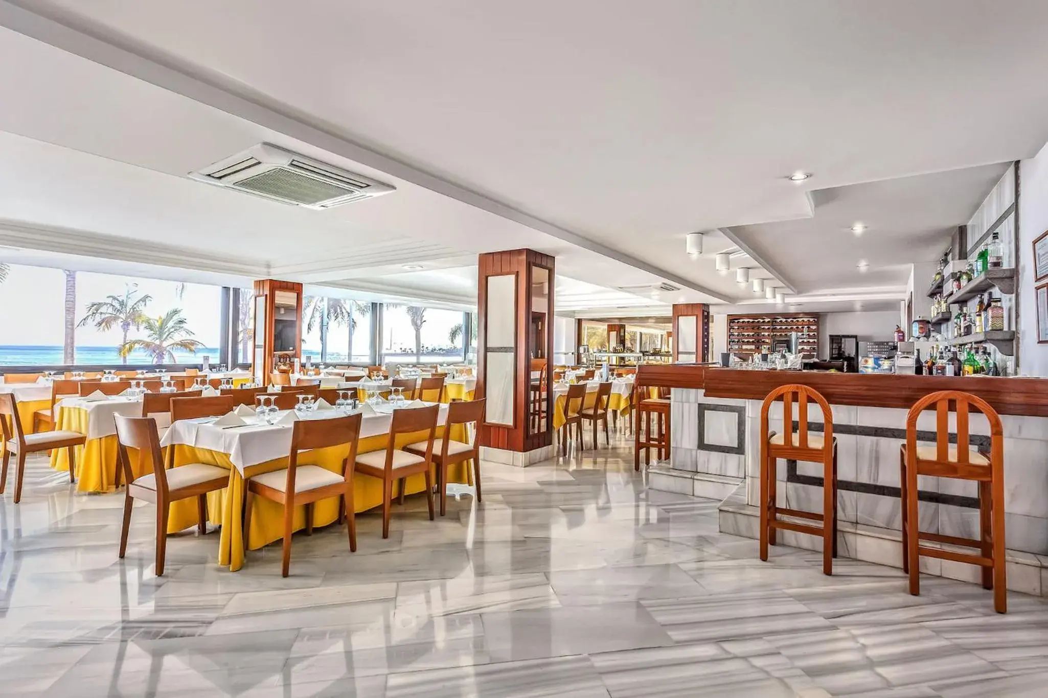 Restaurant/places to eat in Hotel Lancelot Restaurant/places to eat in Hotel Lancelot
