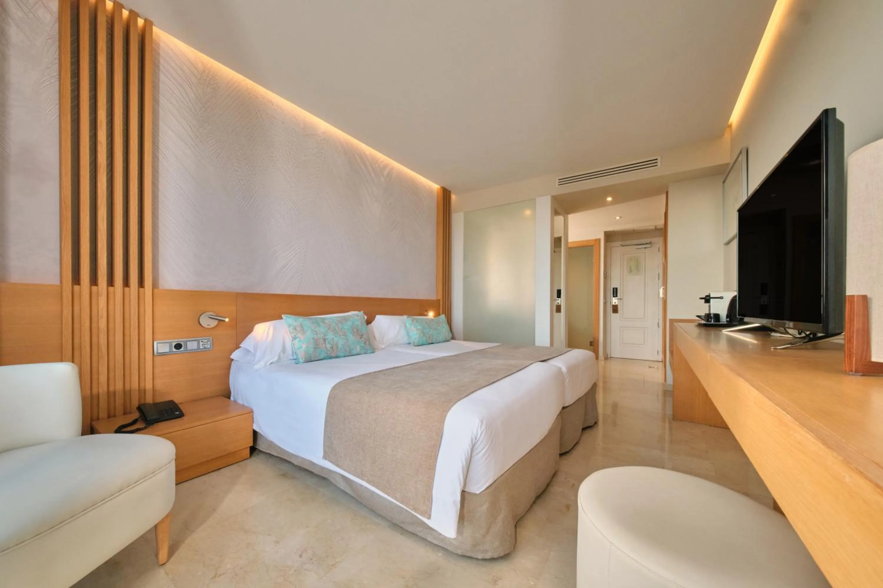 Bed in Hotel Son Caliu Spa Oasis