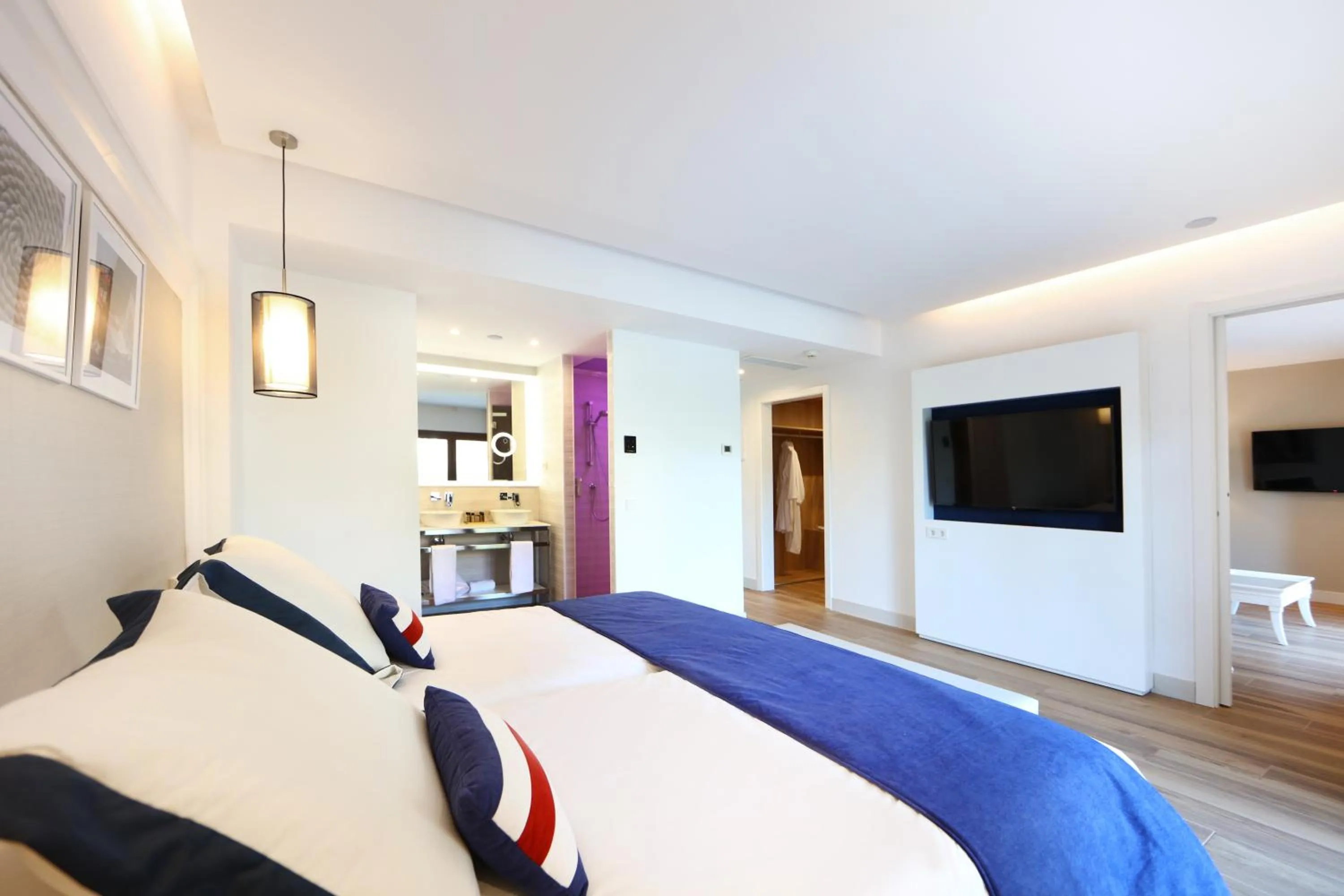 Bedroom, Bed in Hotel Son Caliu Spa Oasis