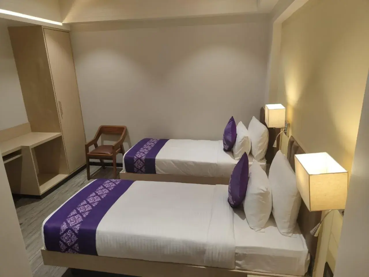 Bed in Purple Beds by VITS Dwarkesh, Surat Bed in Purple Beds by VITS Dwarkesh, Surat