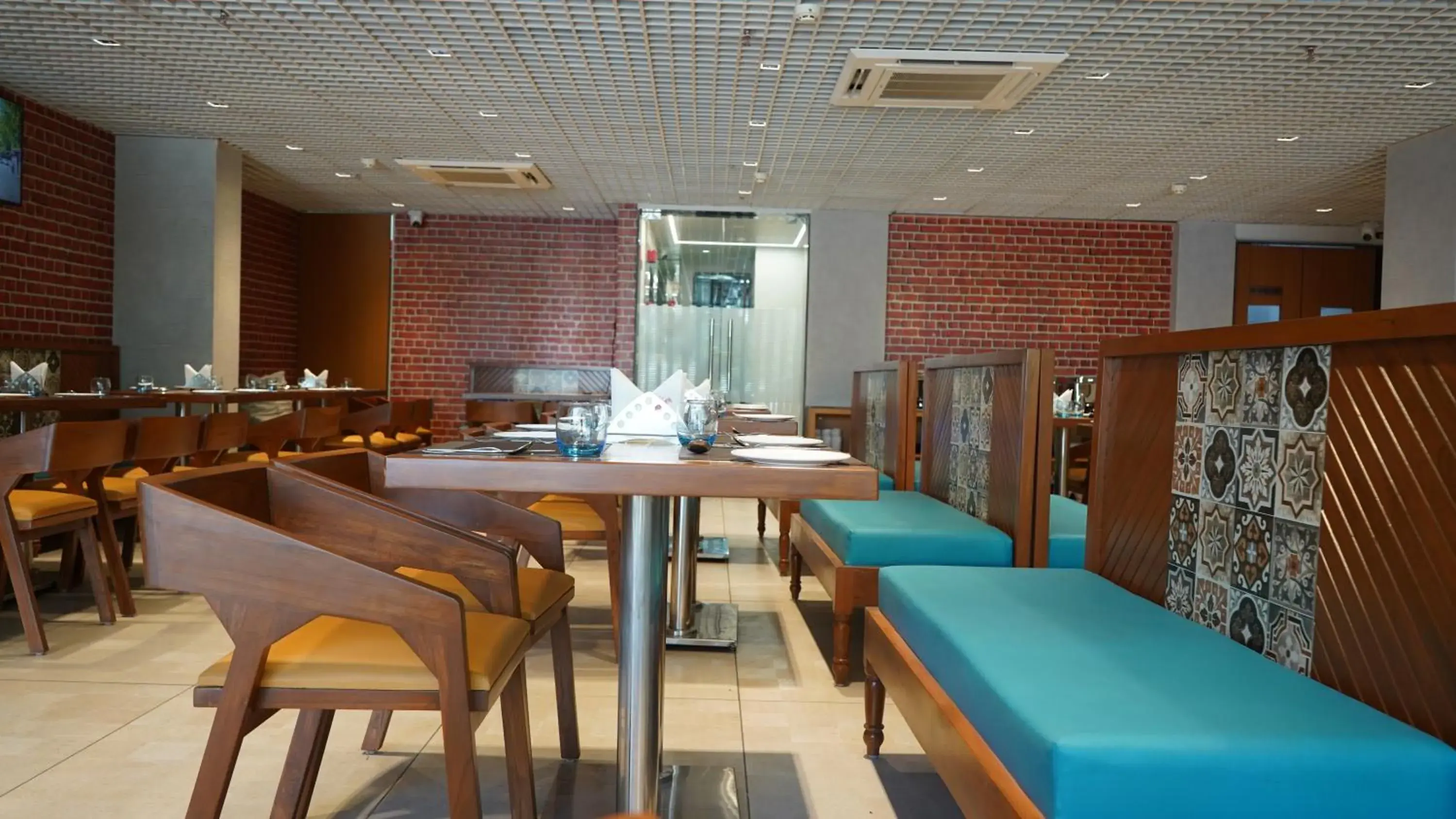 Restaurant/places to eat in Purple Beds by VITS Dwarkesh, Surat Restaurant/places to eat in Purple Beds by VITS Dwarkesh, Surat