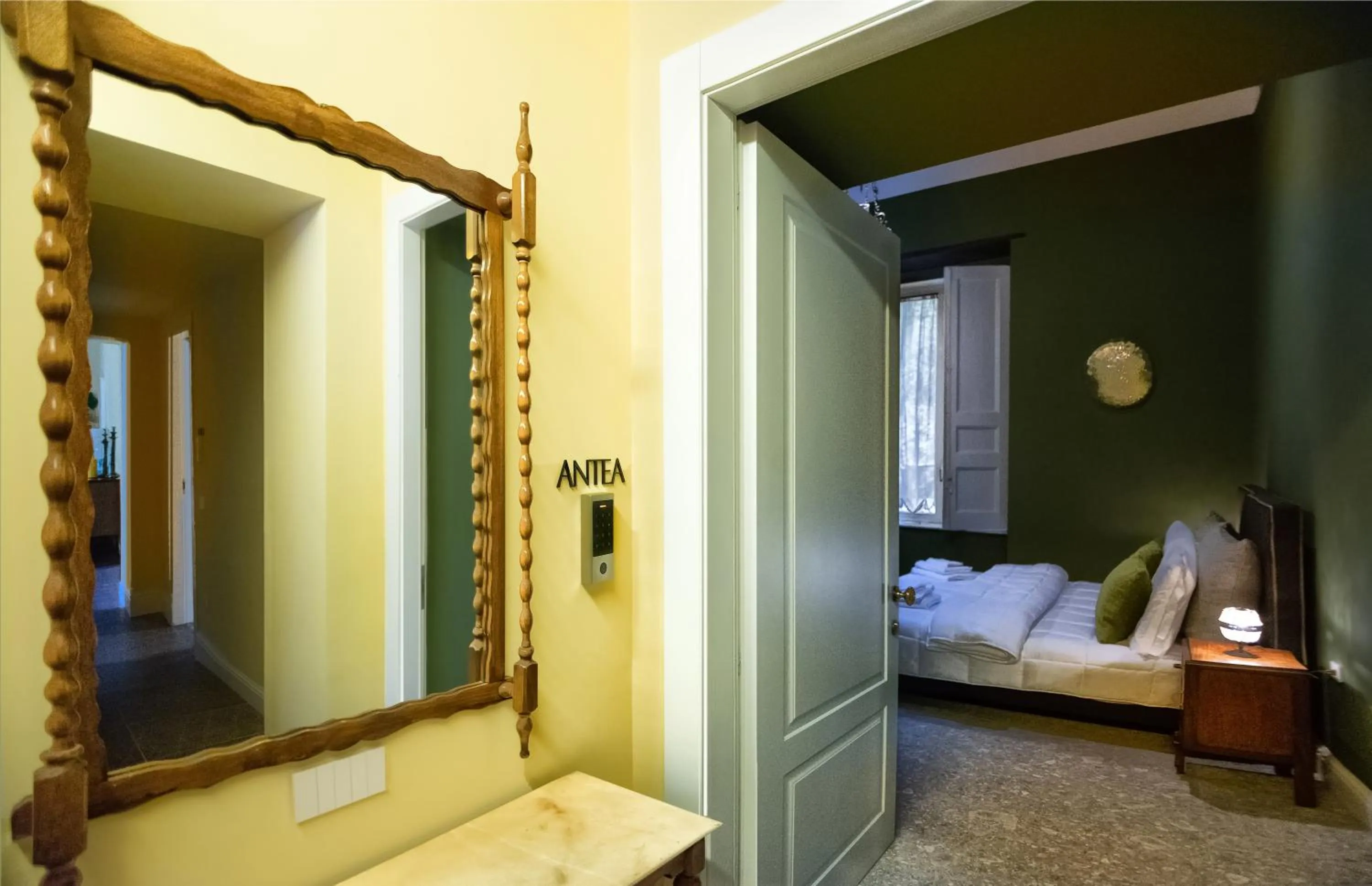 Bed in MONART HOSPITALITY Capodimonte