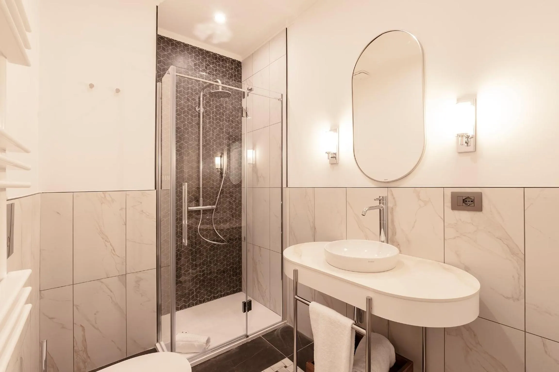 Shower in Be Mate Colosseo