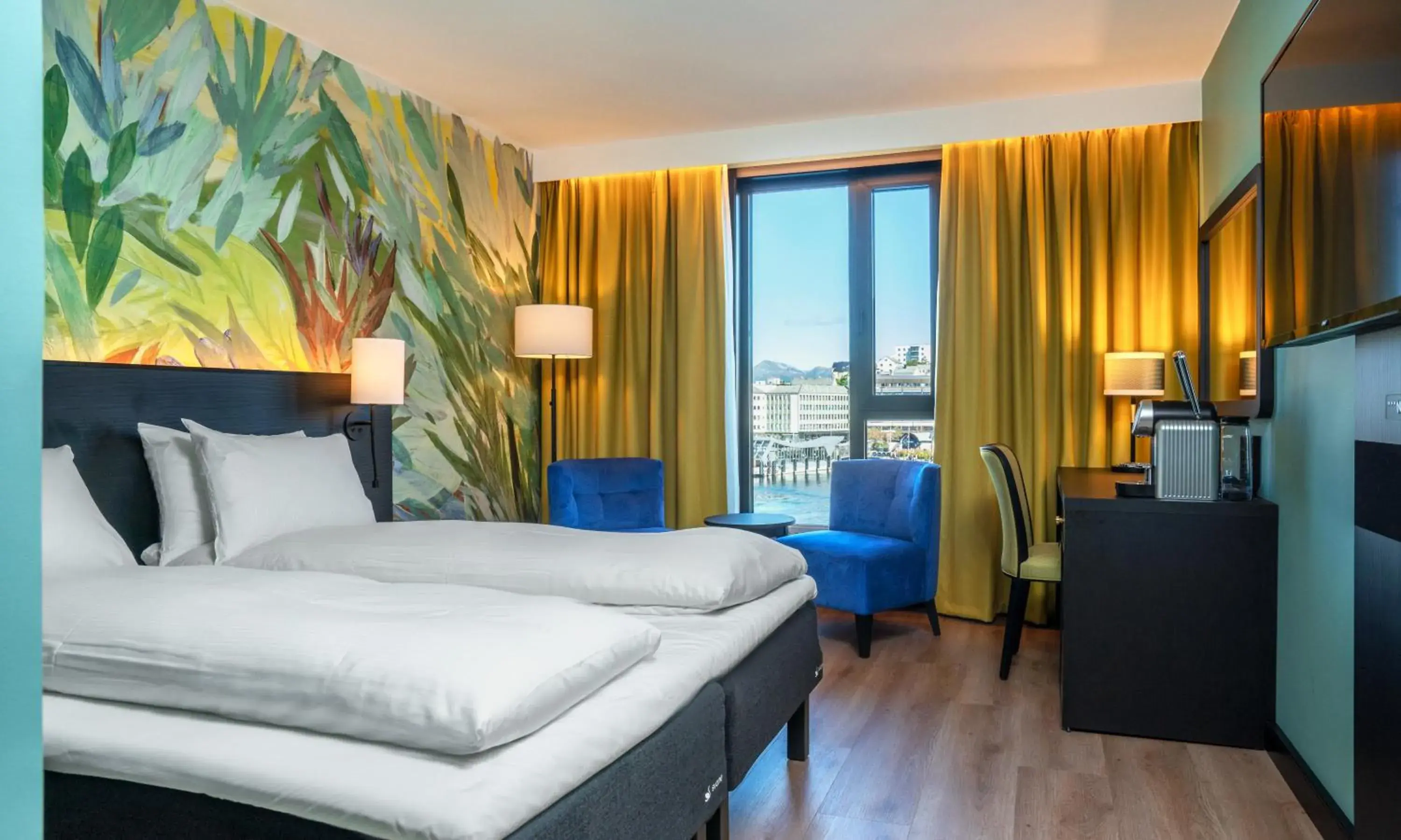 Superior Double Room in Thon Hotel Ålesund Superior Double Room in Thon Hotel Ålesund