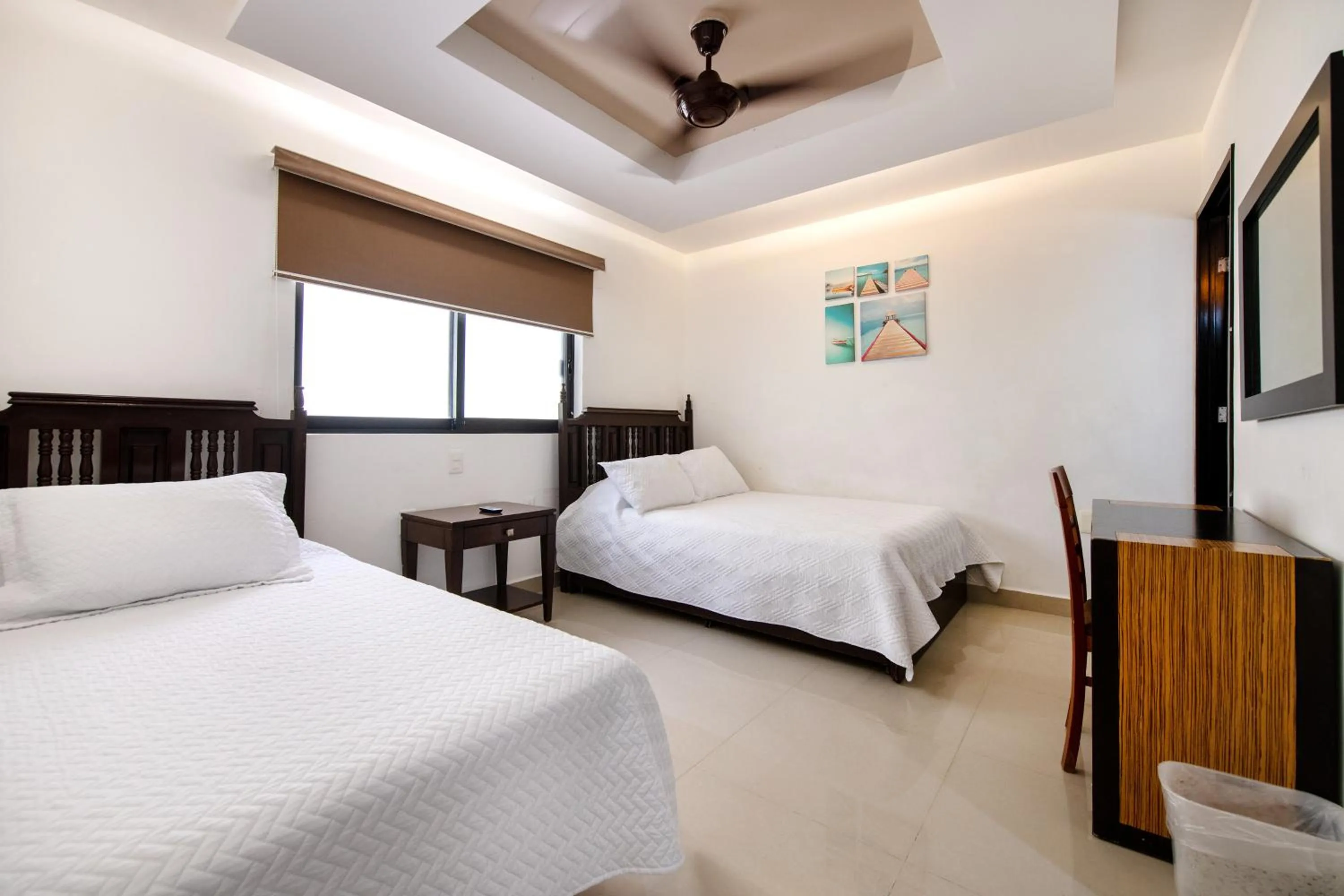 Bedroom, Bed in Family Vacations apartment Ocean View