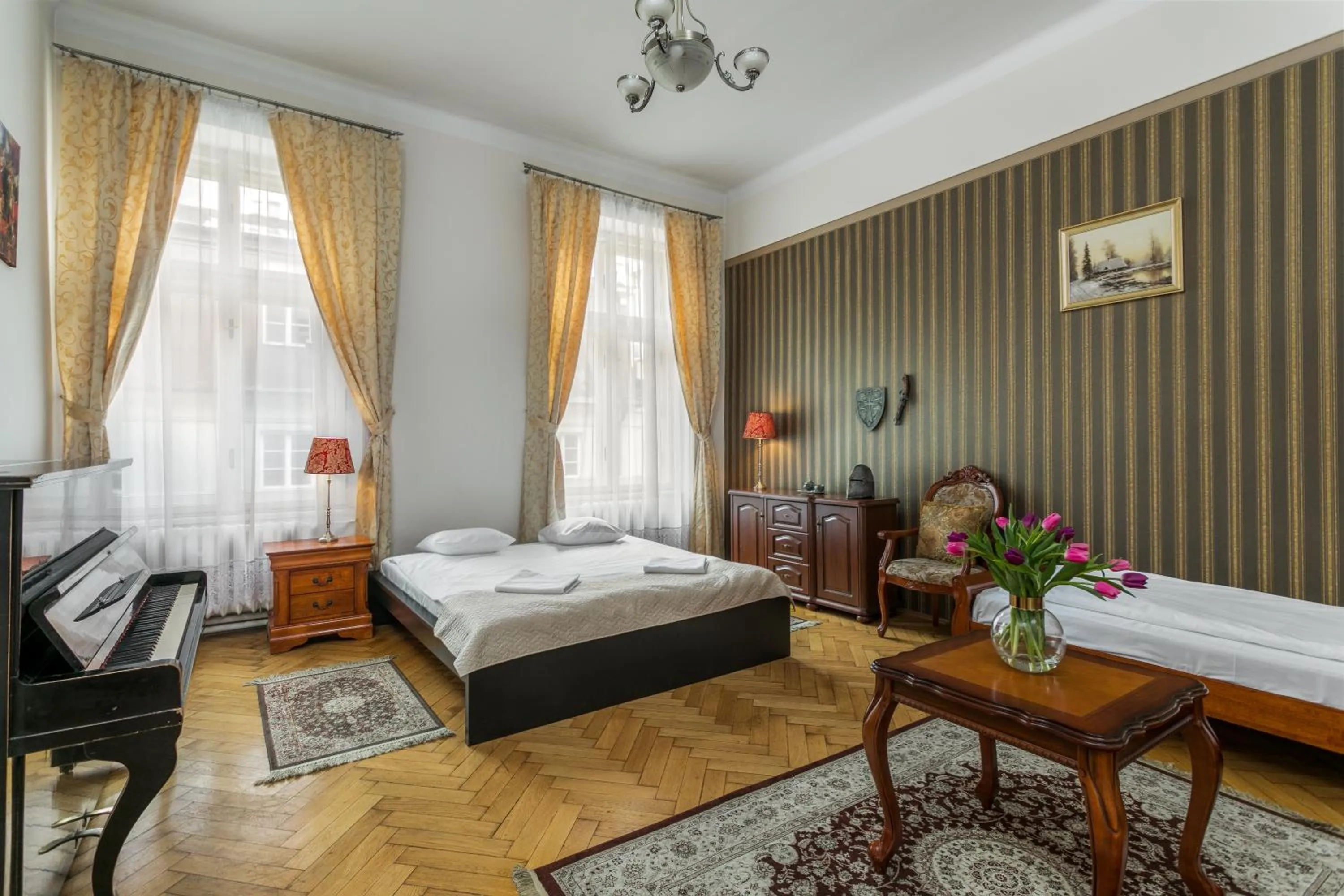 Bed in The Spiski Palace Apartments