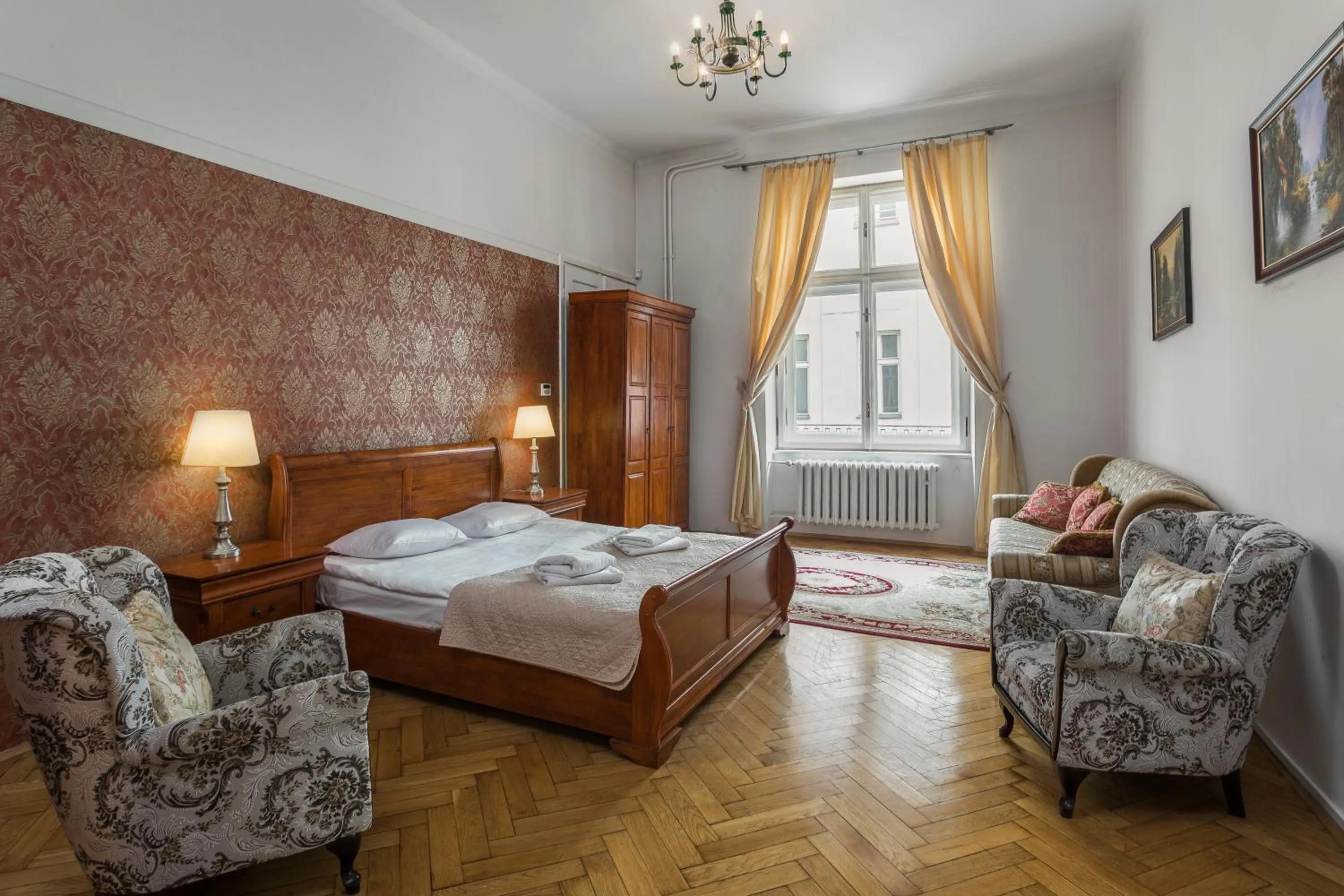 Bed in The Spiski Palace Apartments
