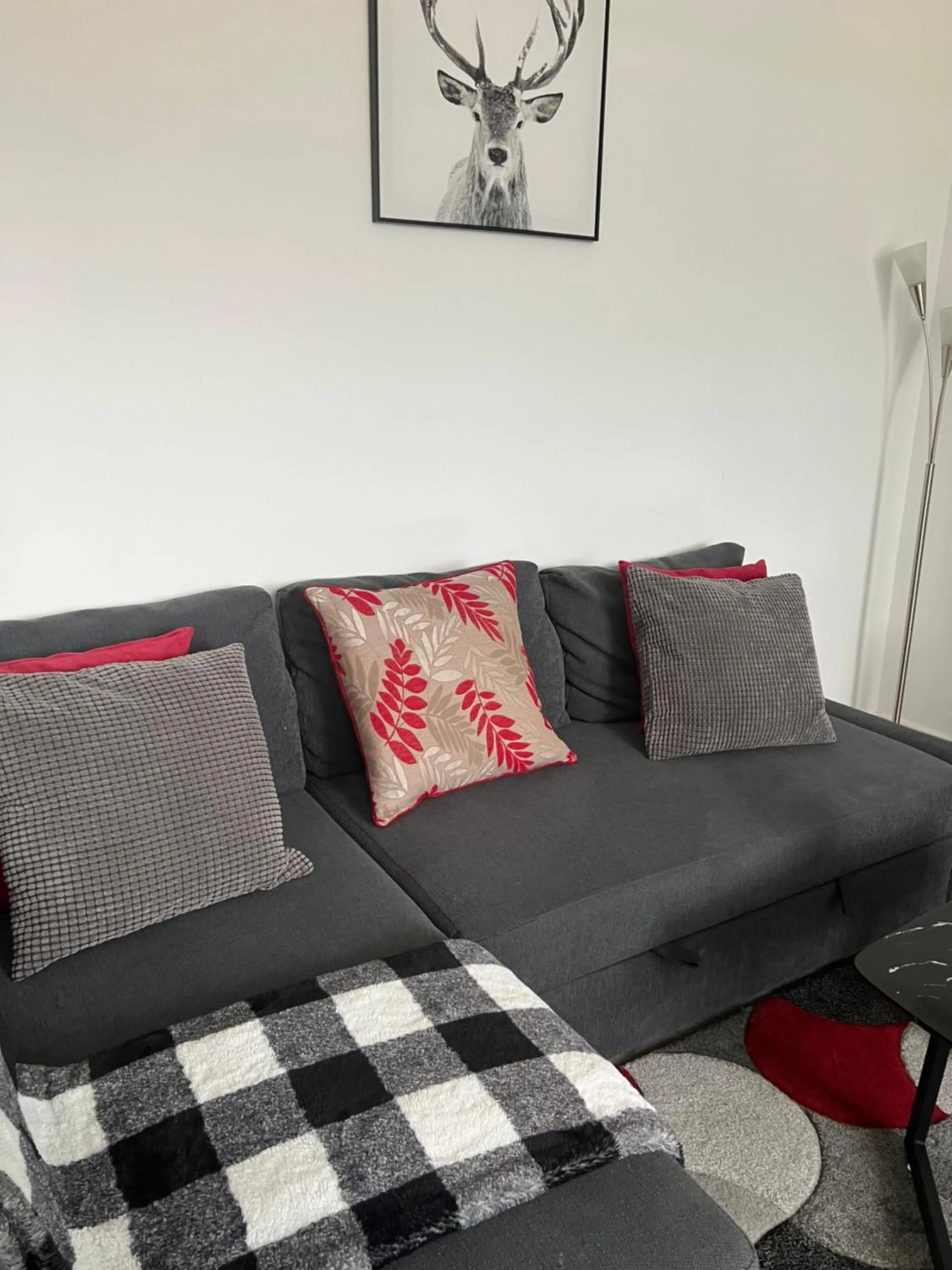 Living room in Stylish 2 bedrooms, 2 bathrooms with workspace in Milton Keynes