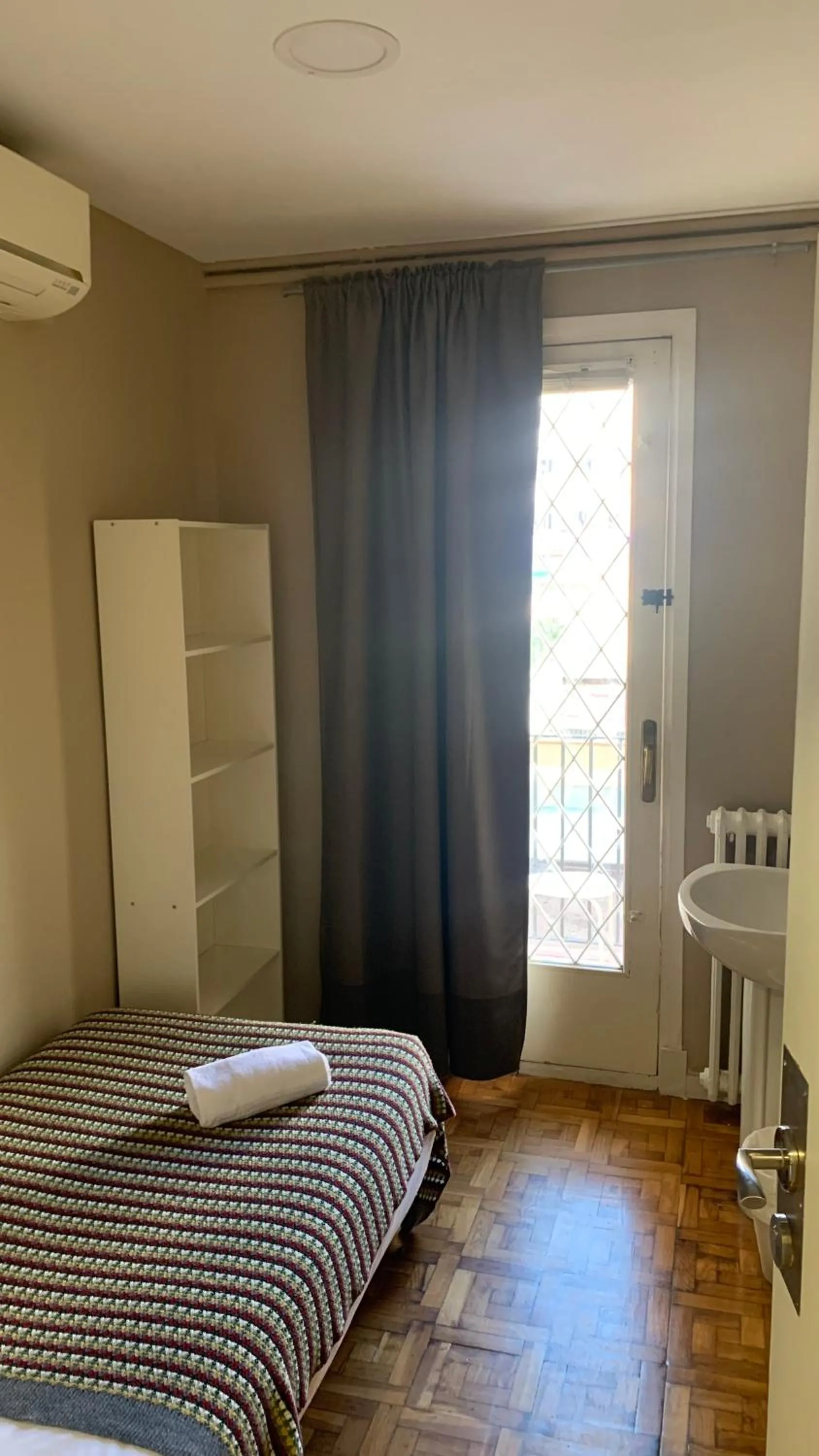 Bed in Somnio Hostels