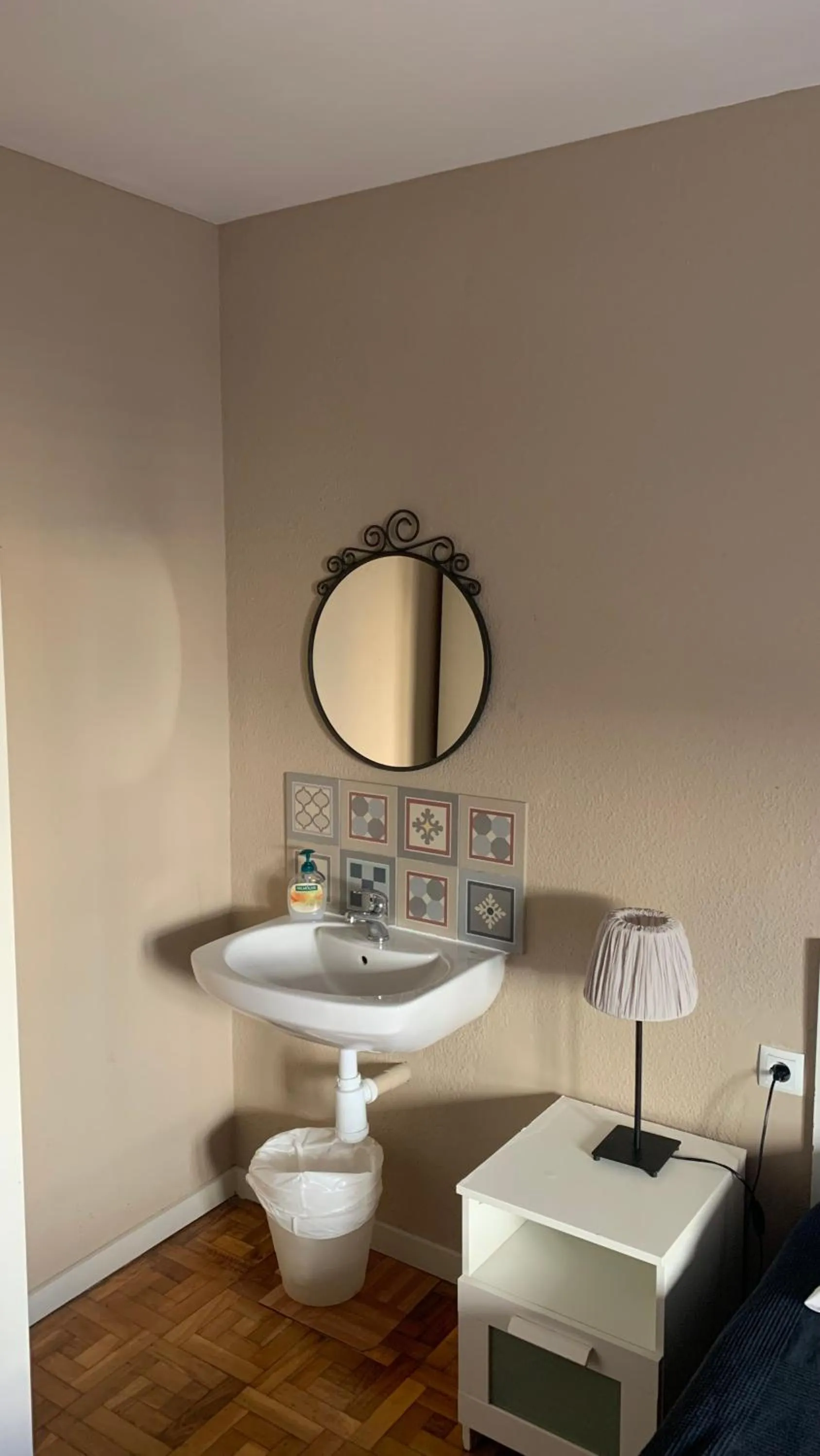 Toilet in Somnio Hostels