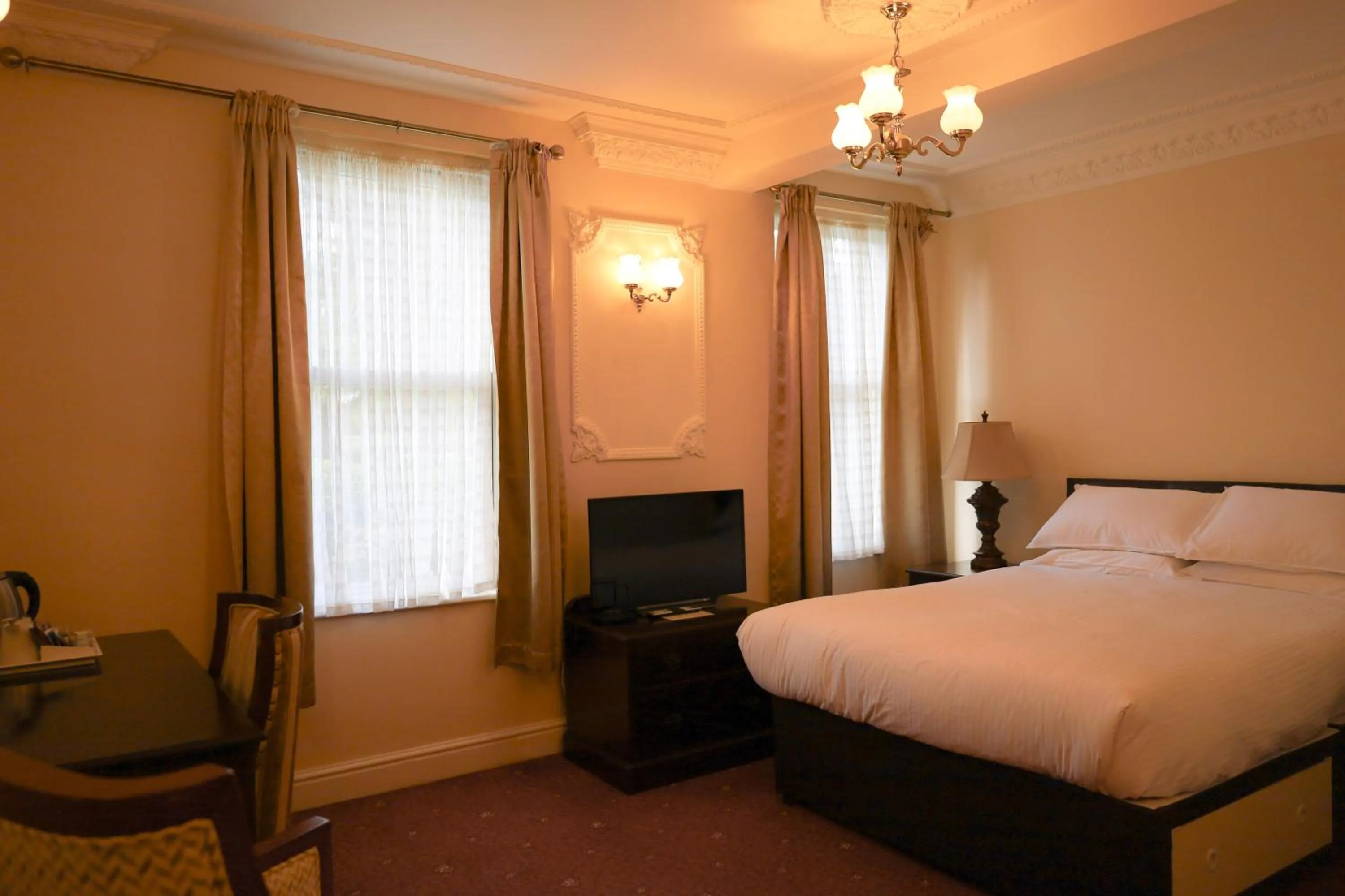 Bed in Botleigh Grange Hotel & Spa