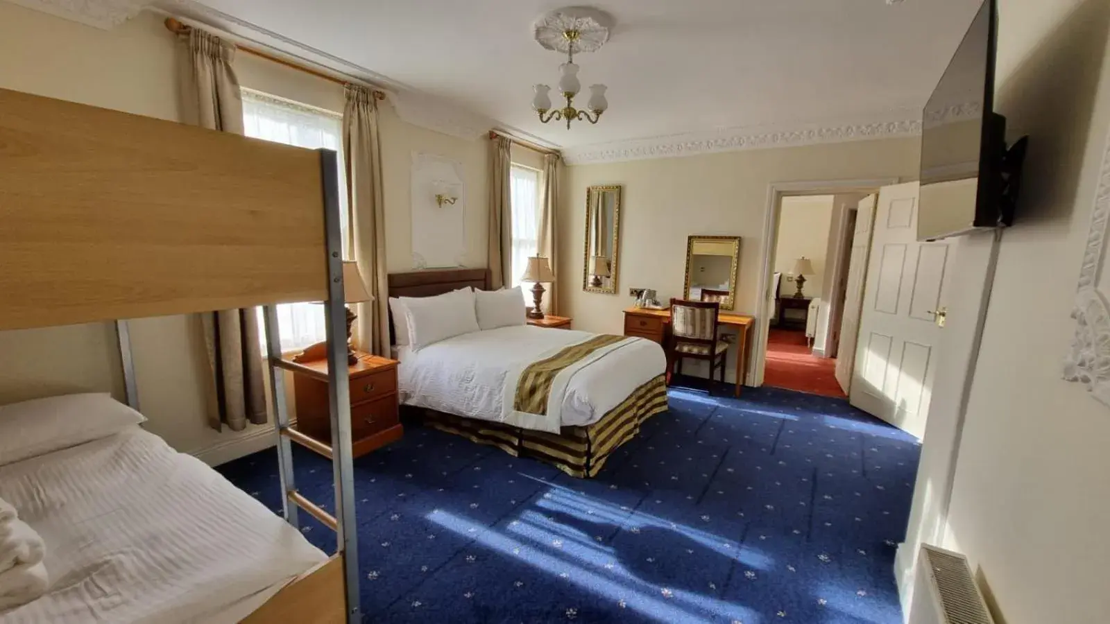 Deluxe Family Suite in Botleigh Grange Hotel Deluxe Family Suite in Botleigh Grange Hotel