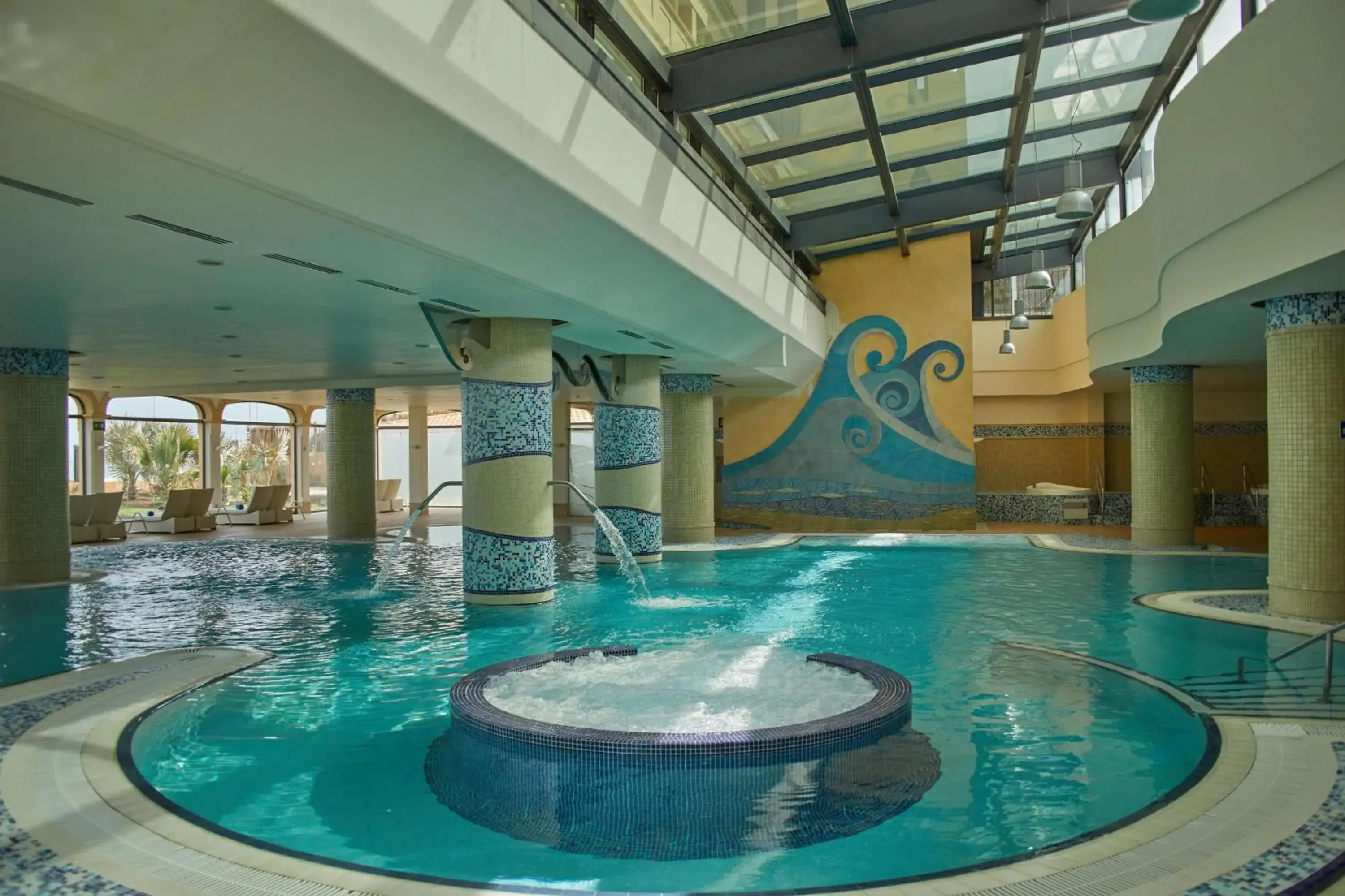 Swimming pool in Secrets Bahía Real Resort & Spa Adults only Swimming pool in Secrets Bahía Real Resort & Spa Adults only