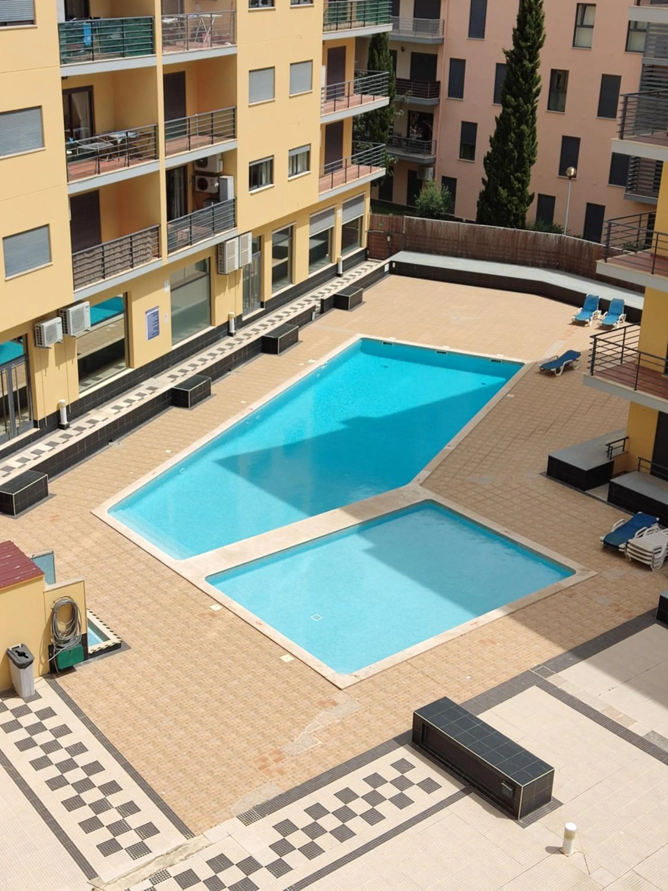 Swimming pool in 4B Alto dos Navegantes - Casas & Papéis