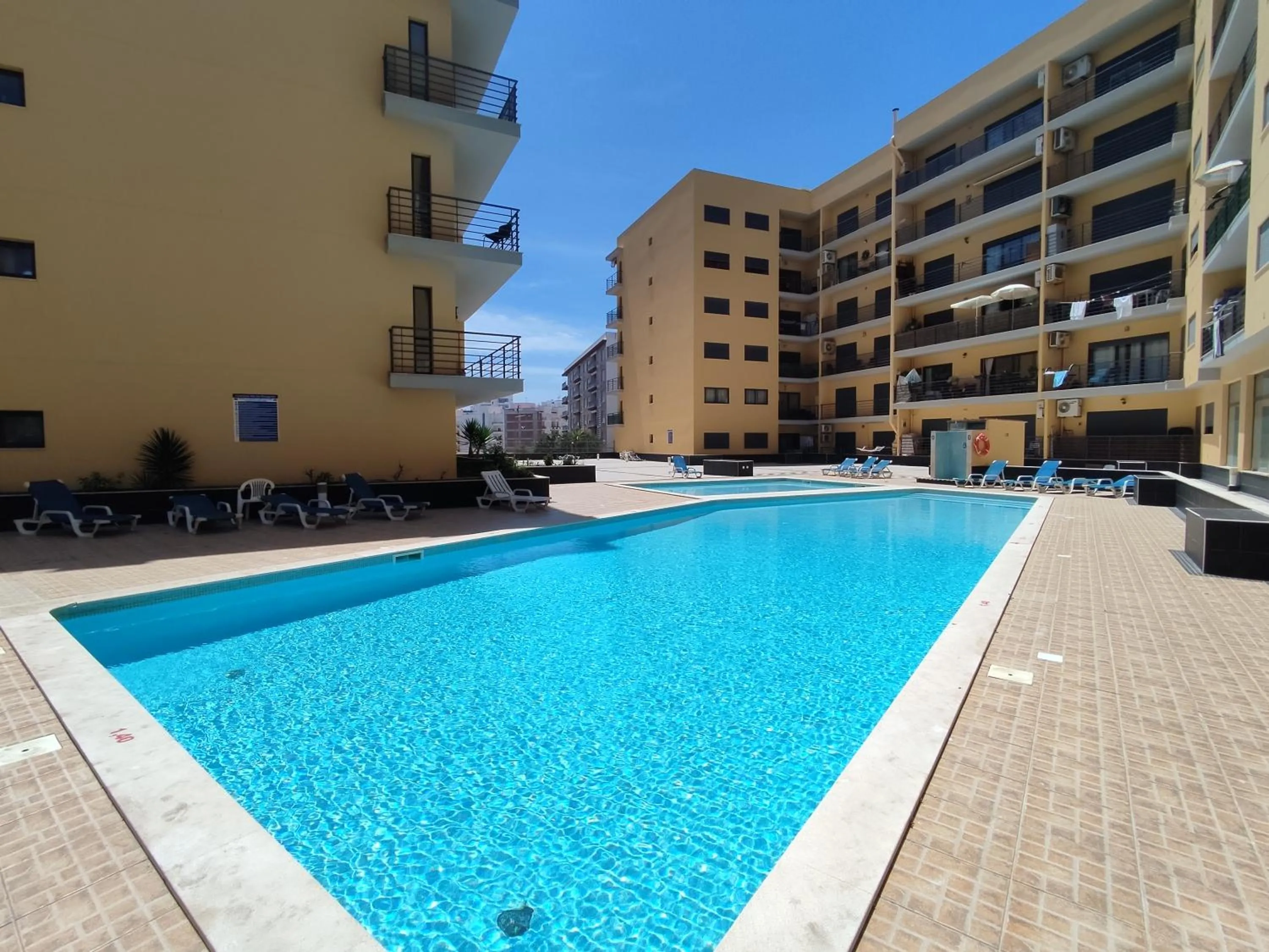 Swimming pool in 4B Alto dos Navegantes - Casas & Papéis