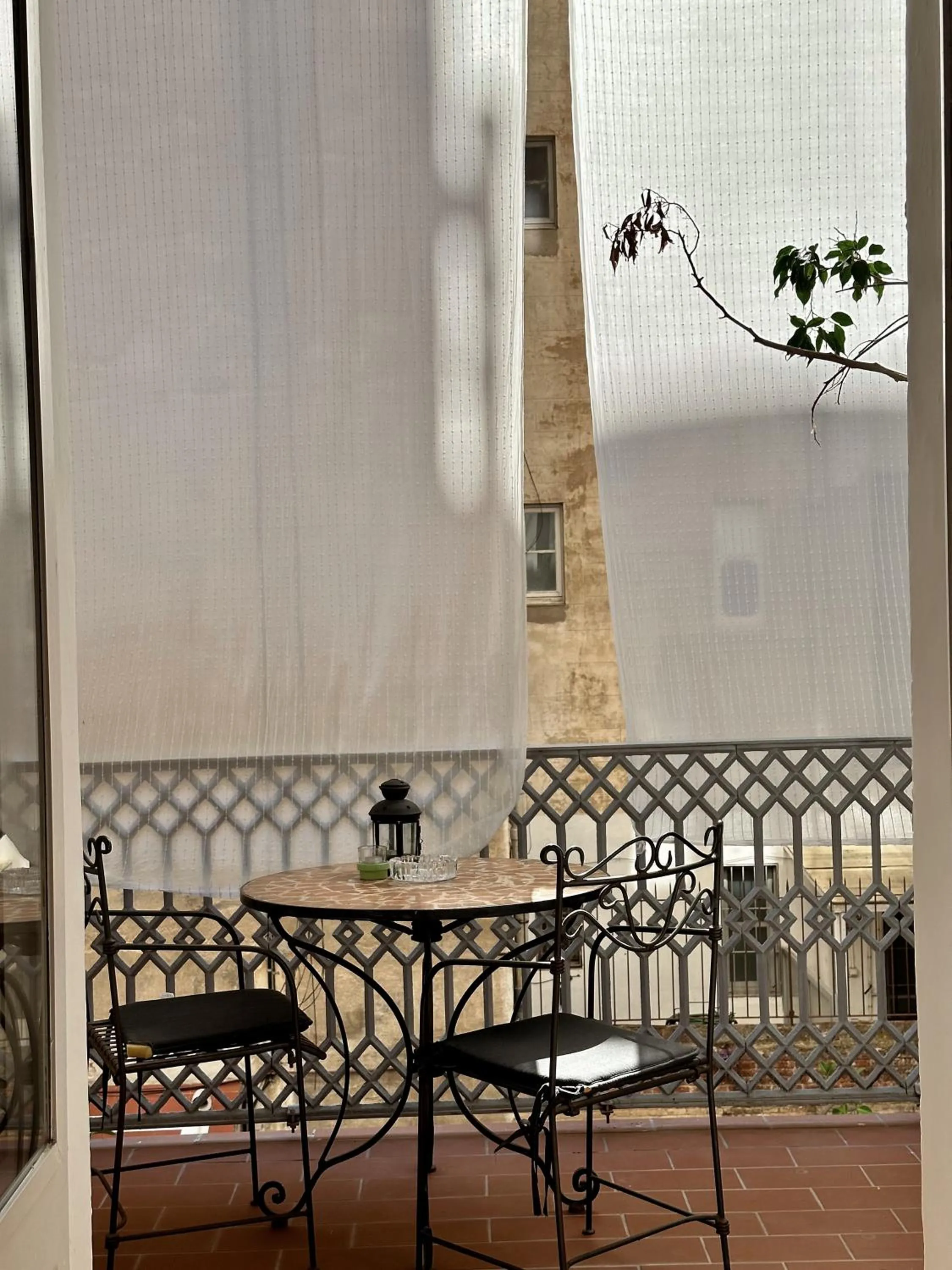 Balcony/Terrace in Casa Consell Gran Via, Guest House