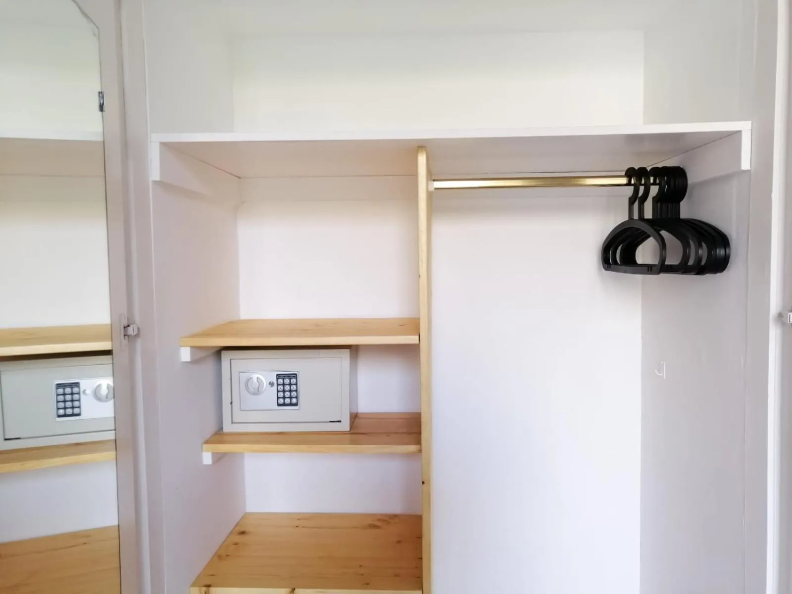 Decorative detail in Casa Consell Gran Via, Guest House