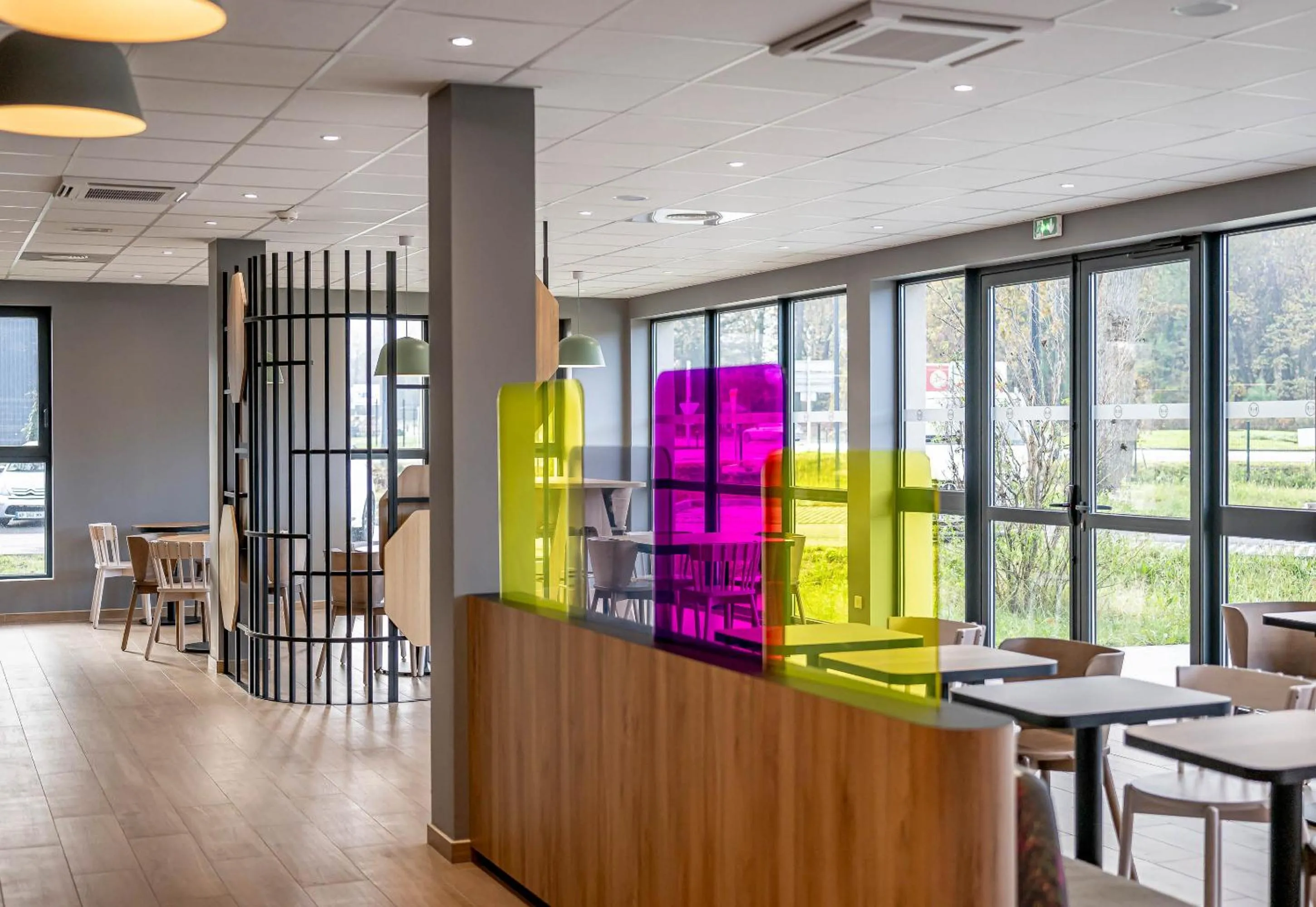 Restaurant/places to eat in B&B HOTEL Bordeaux Saint André de Cubzac