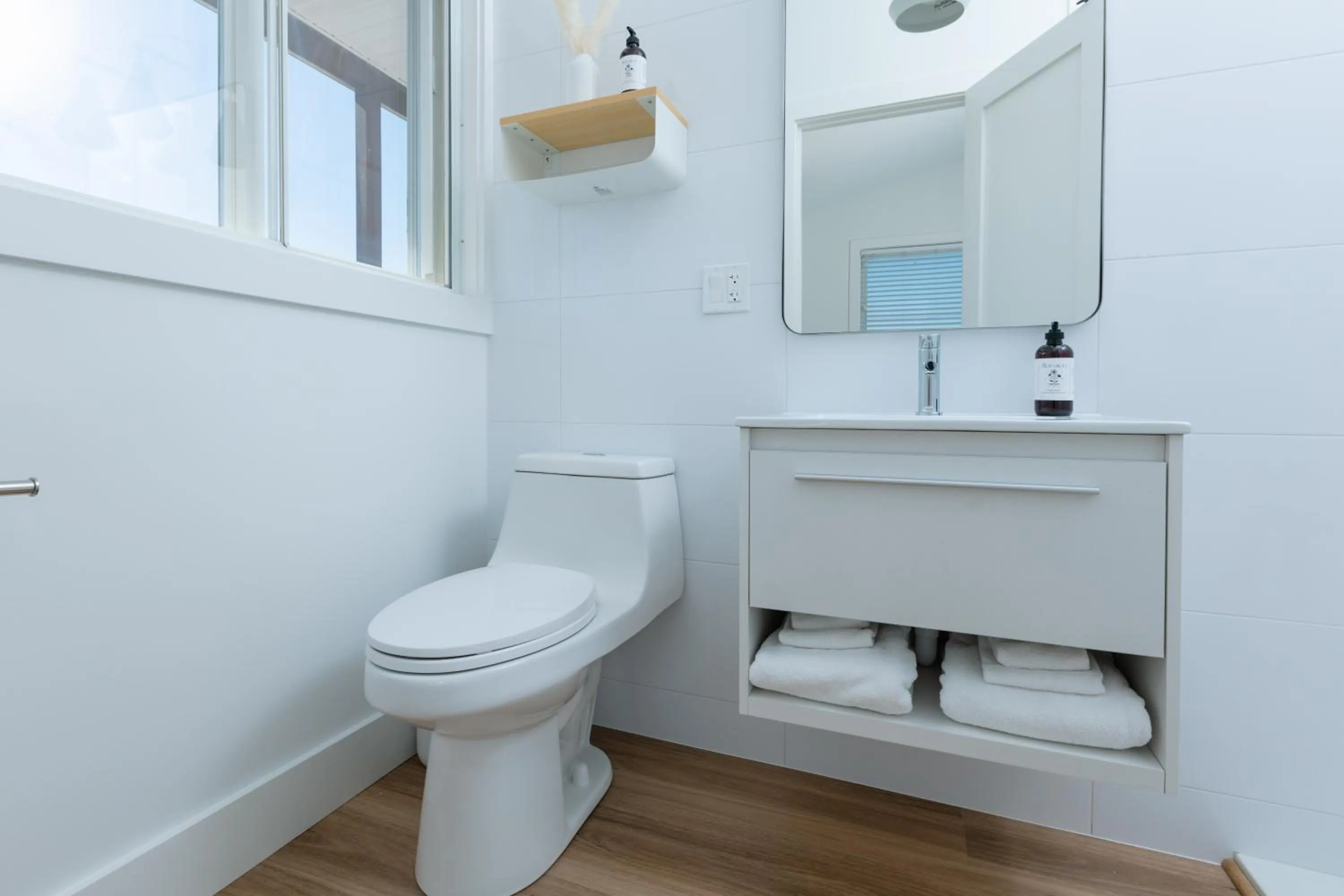 Toilet in DUNE Fairfield Beach