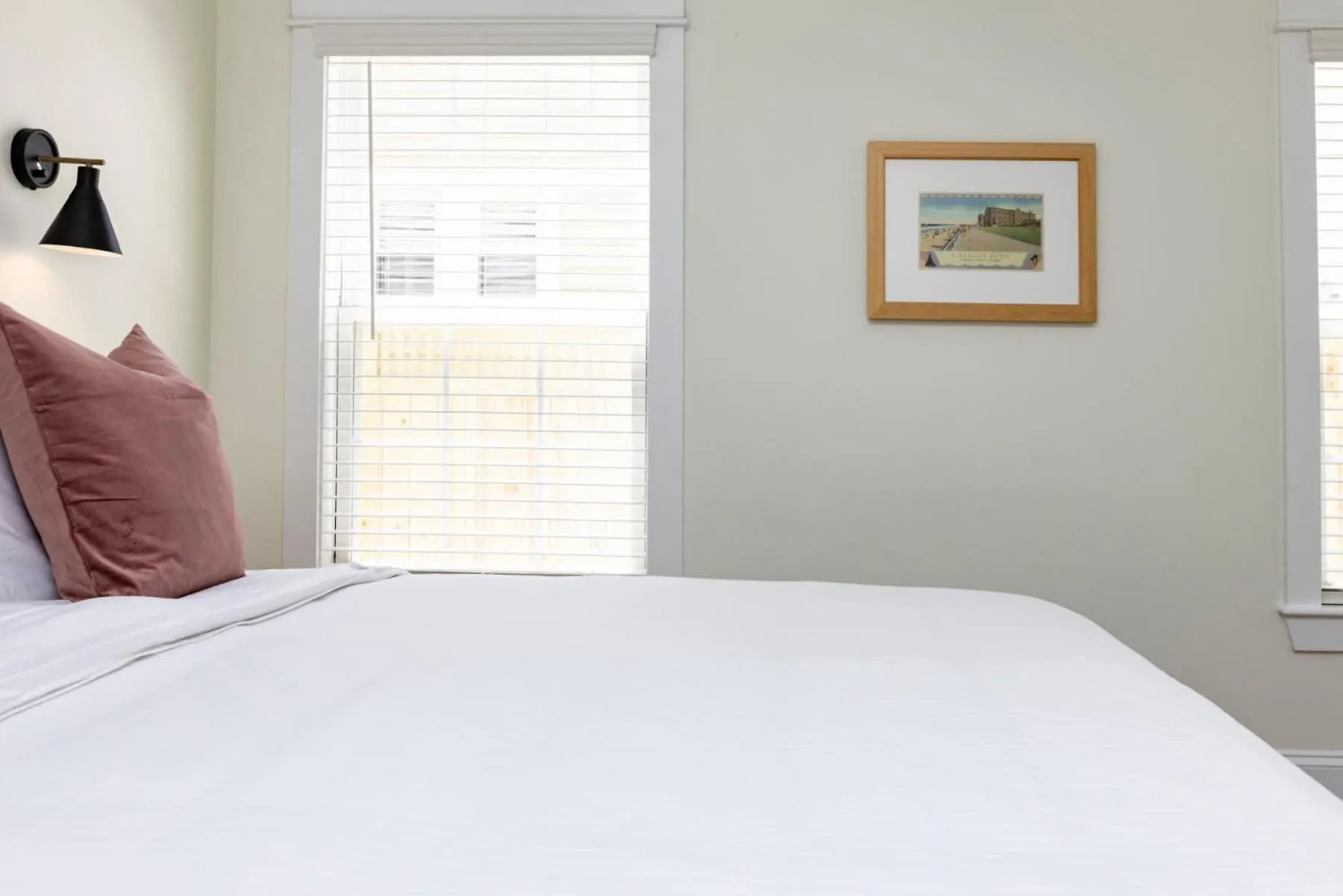 Bed in Pinewood 102 Inn At Old Beach