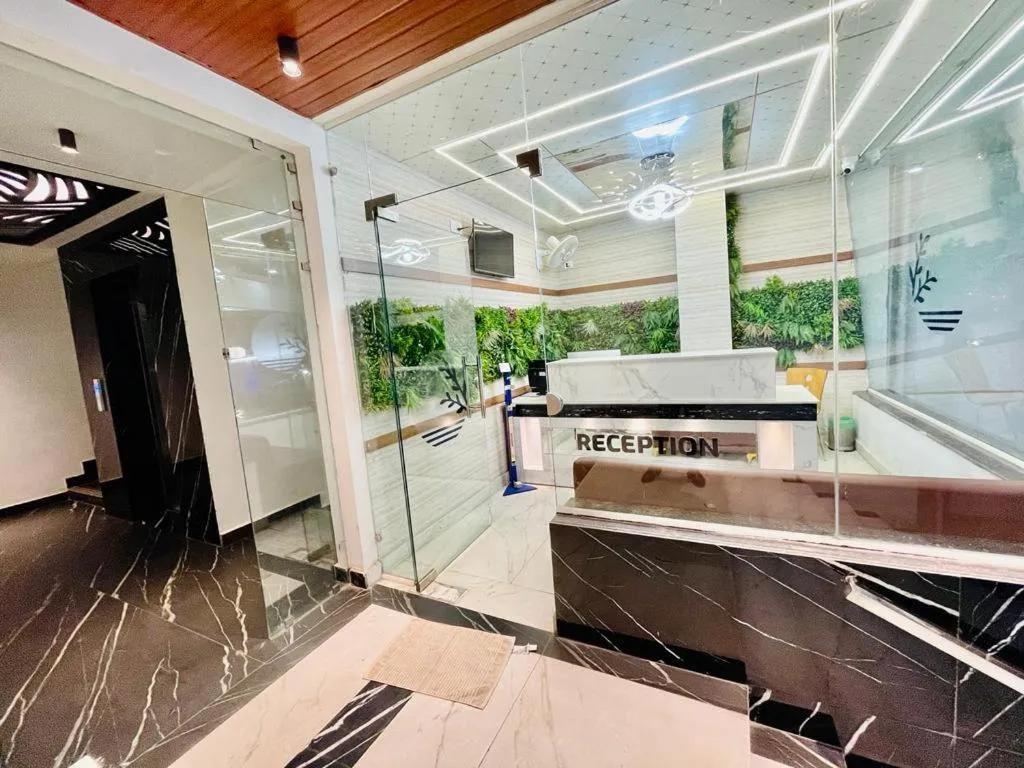 Property building in Hotel Lake View Airport zone