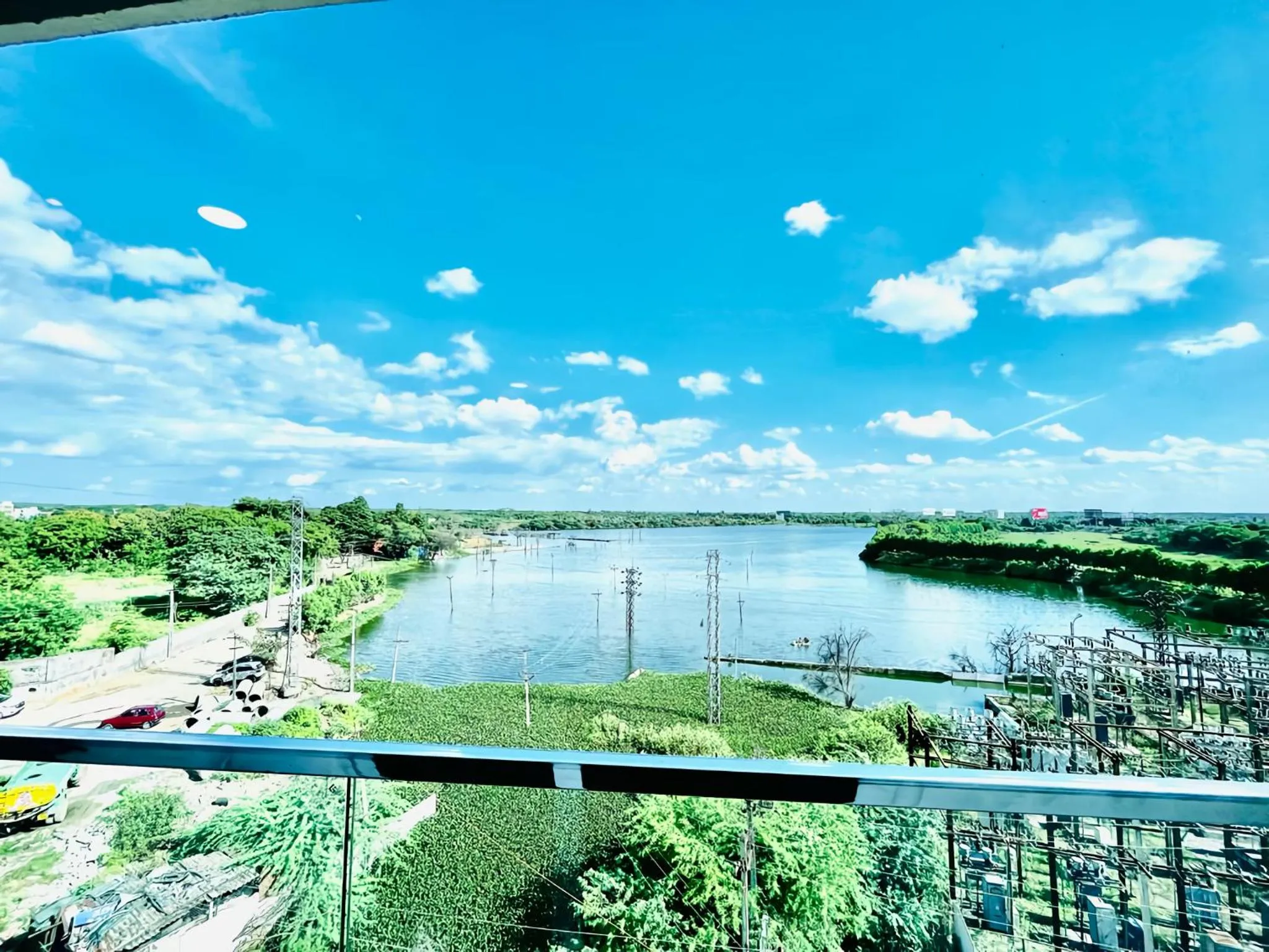 Day in Hotel Lake View Airport zone