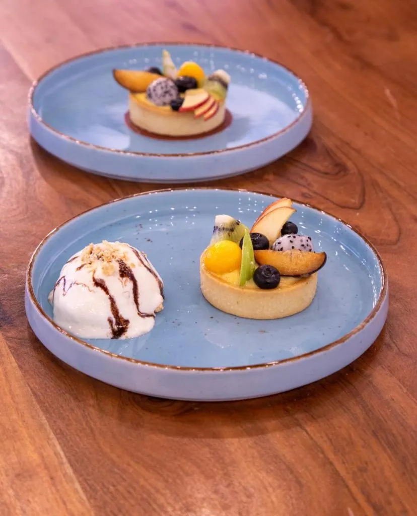 Property building in Hotel Lake View Airport zone