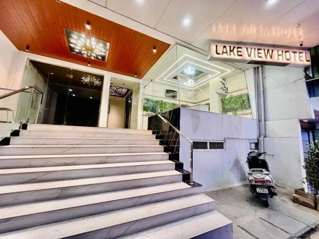 Property building in Hotel Lake View Airport zone