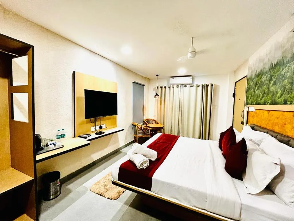 Bed in Hotel Lake View Airport zone