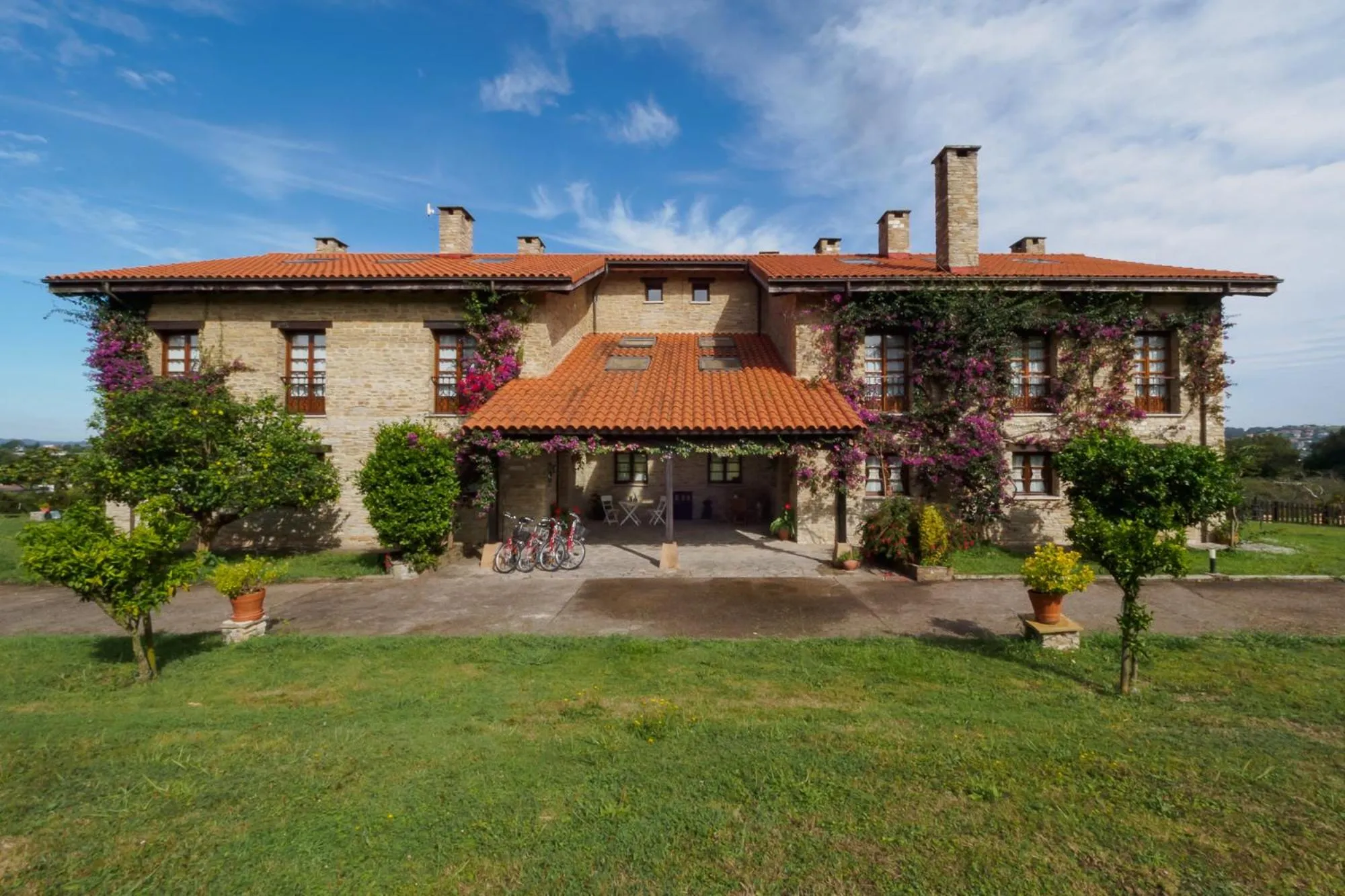 Property building in Hotel Rural Casona de Cefontes