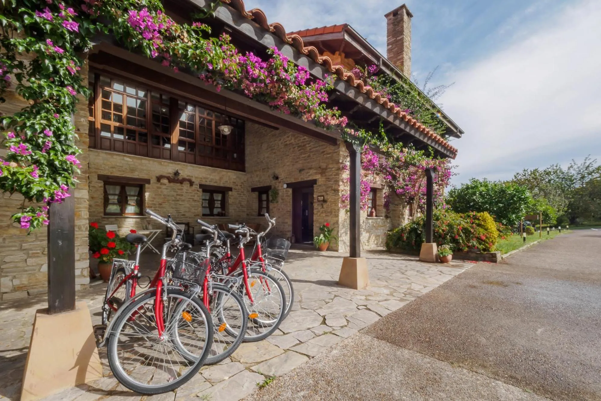 Property building in Hotel Rural Casona de Cefontes